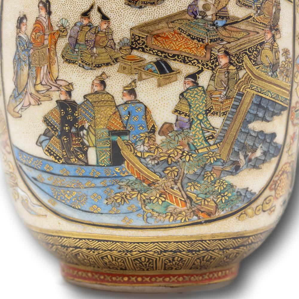 Japanese Hand Painted Meiji Period Satsuma Vase For Sale 6