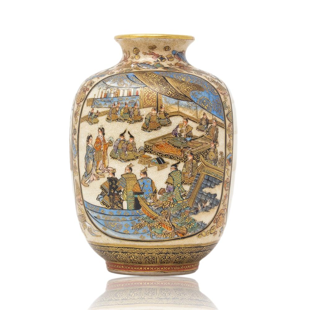 19th Century Japanese Hand Painted Meiji Period Satsuma Vase For Sale