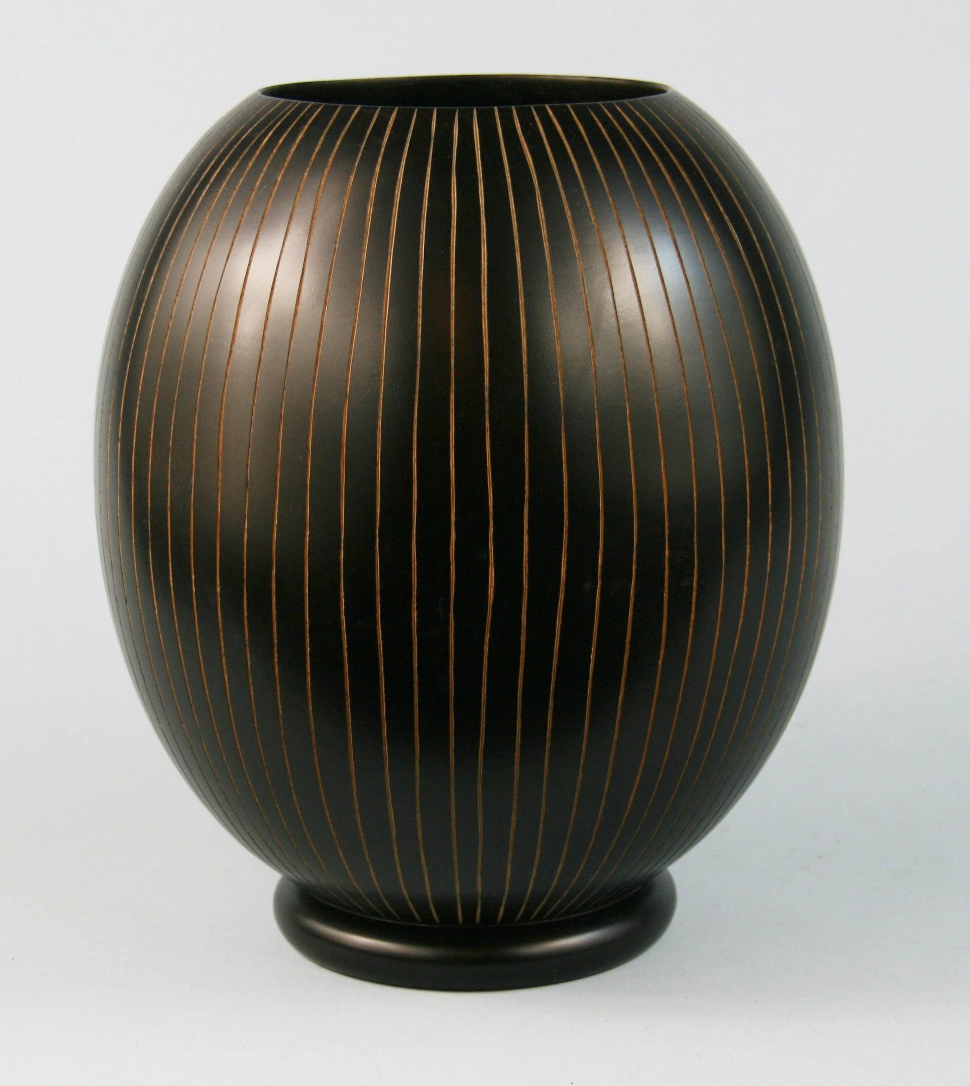 Japanese Hand Turned Wood Vase with Concentric Groves In Good Condition In Douglas Manor, NY