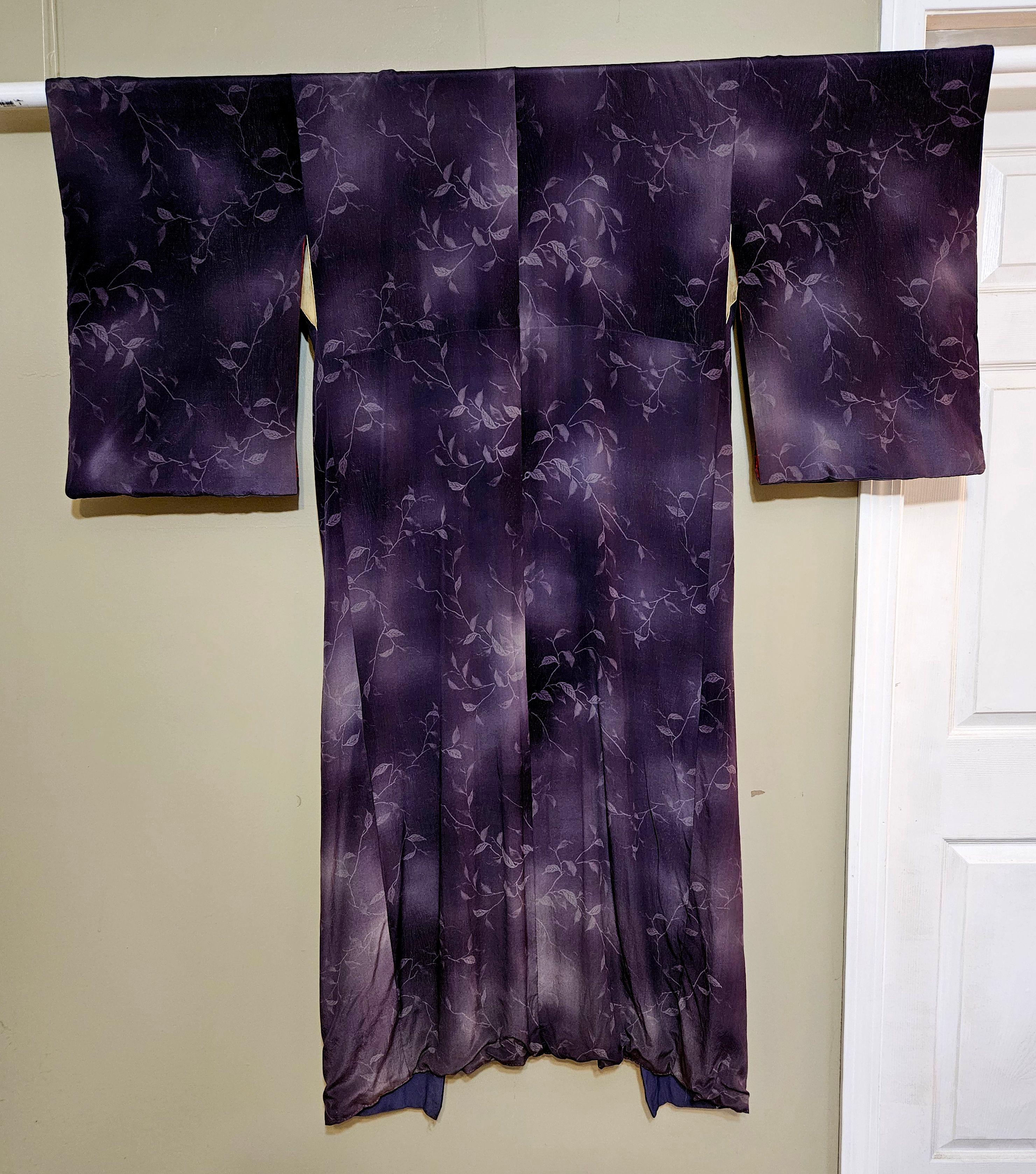 Japanischer handgefertigter langer Seidenkimono für Männer #2 von 1955 im Angebot 3
