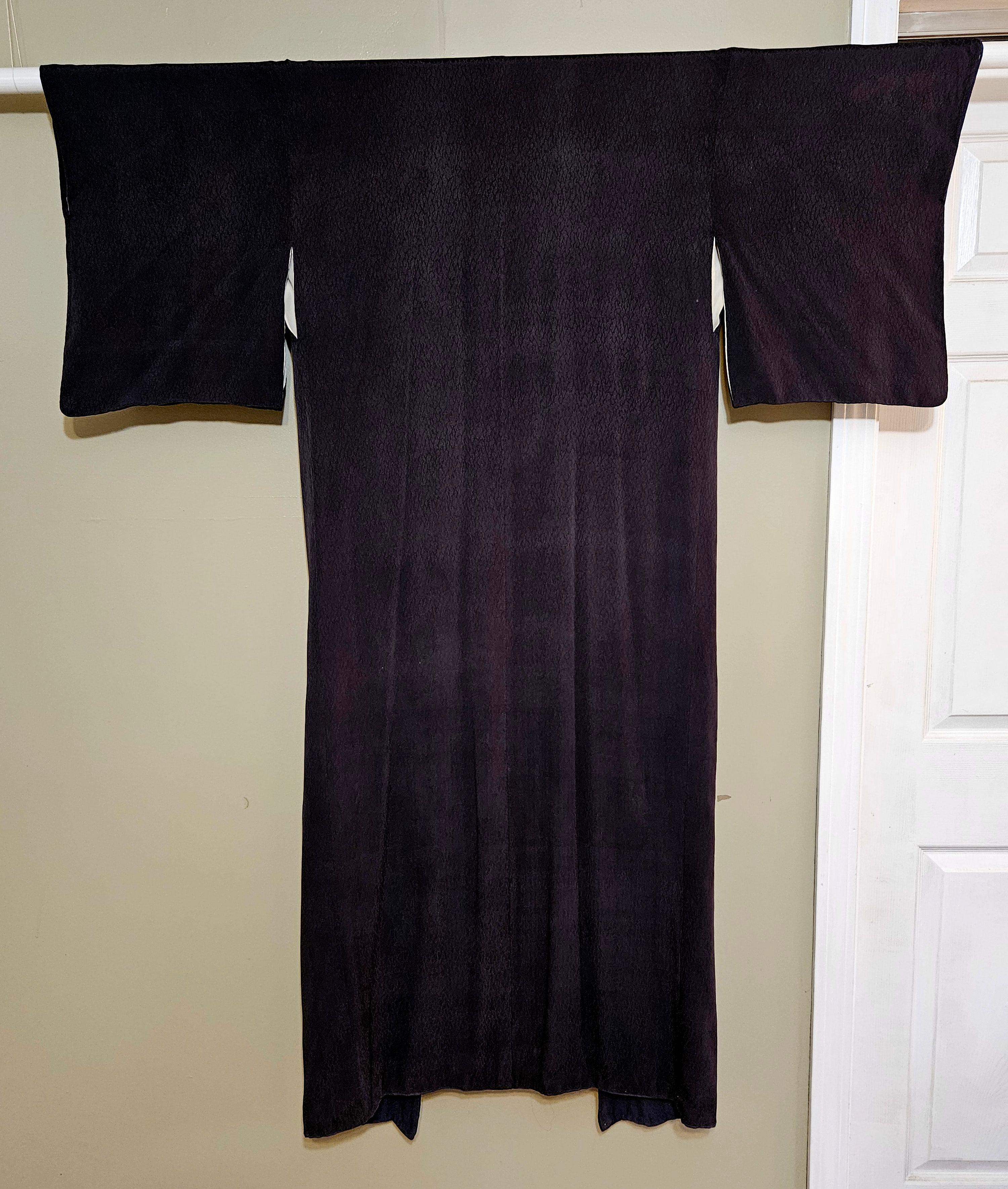 Japanischer handgefertigter langer Seiden-Kimono für Männer #3 von 1955 im Angebot 1