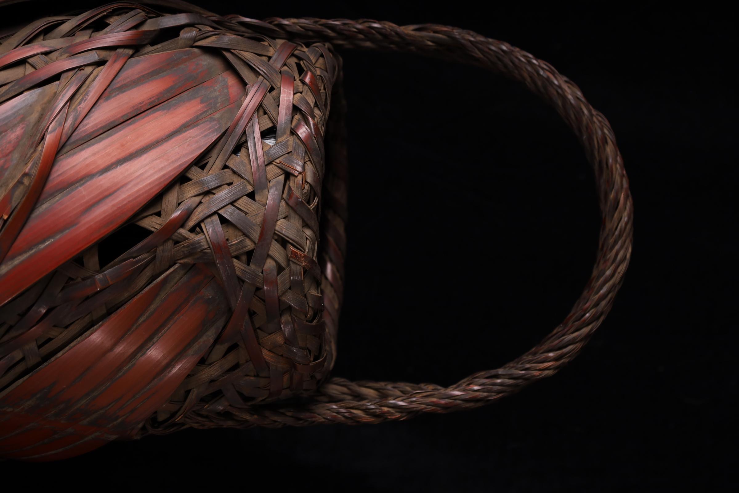 Japanischer handgeflochtener Ikebana-Korb aus Bambus - Anfang 20. (Meiji-Periode) im Angebot