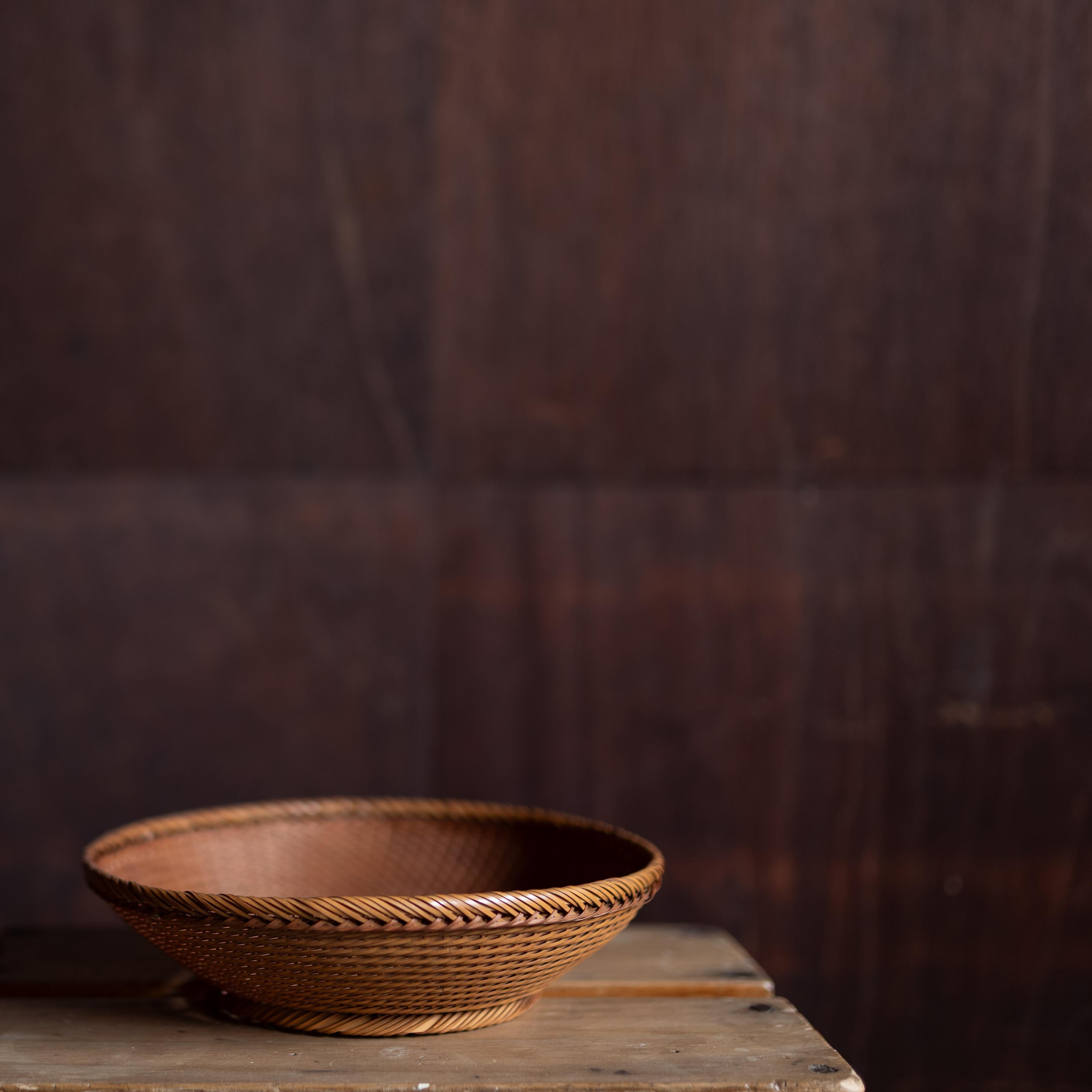 Bamboo Japanese Handwoven Basket, Kago, Japan, 20th Century For Sale