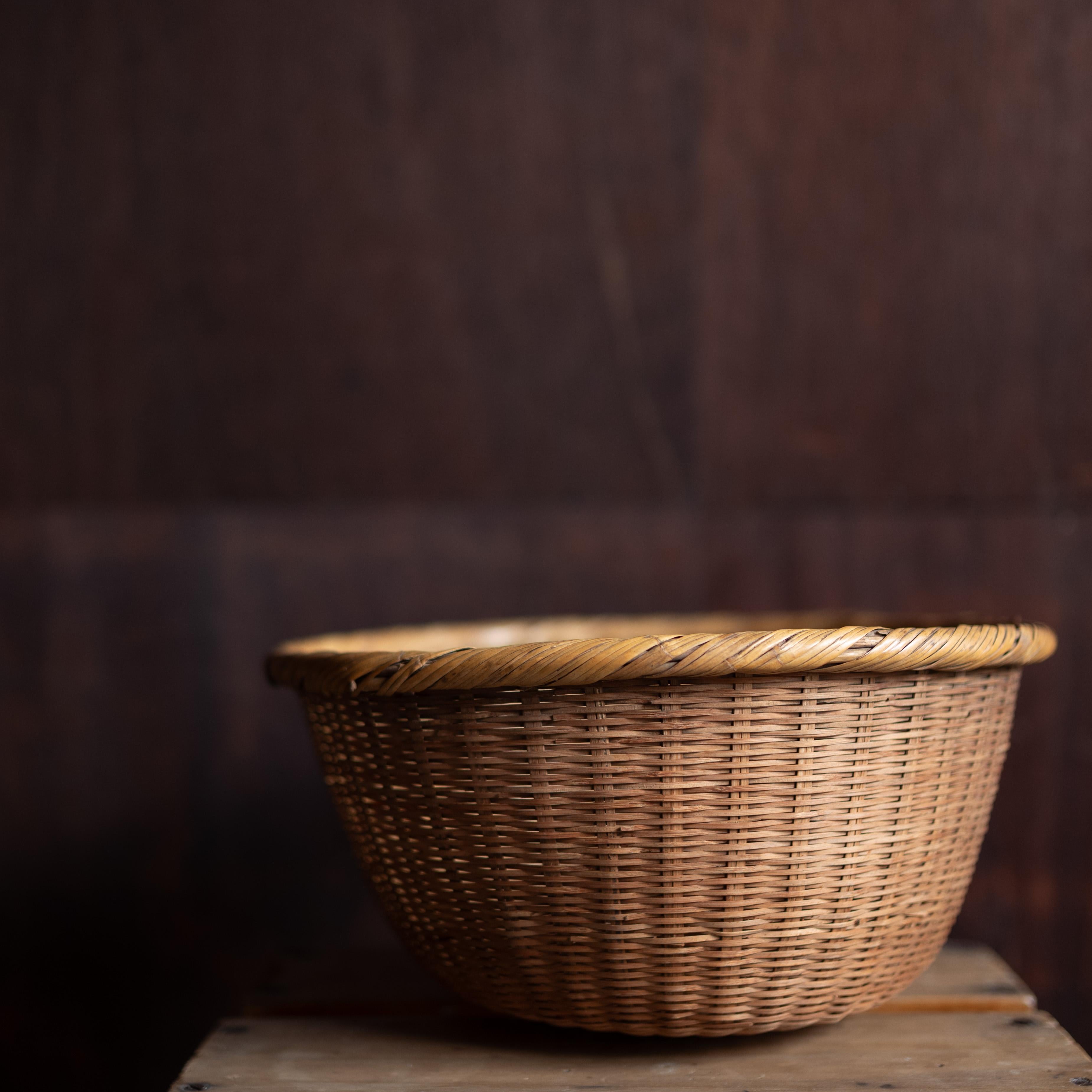 Japanese Handwoven Basket, Kago, Japan, 20th Century For Sale 1