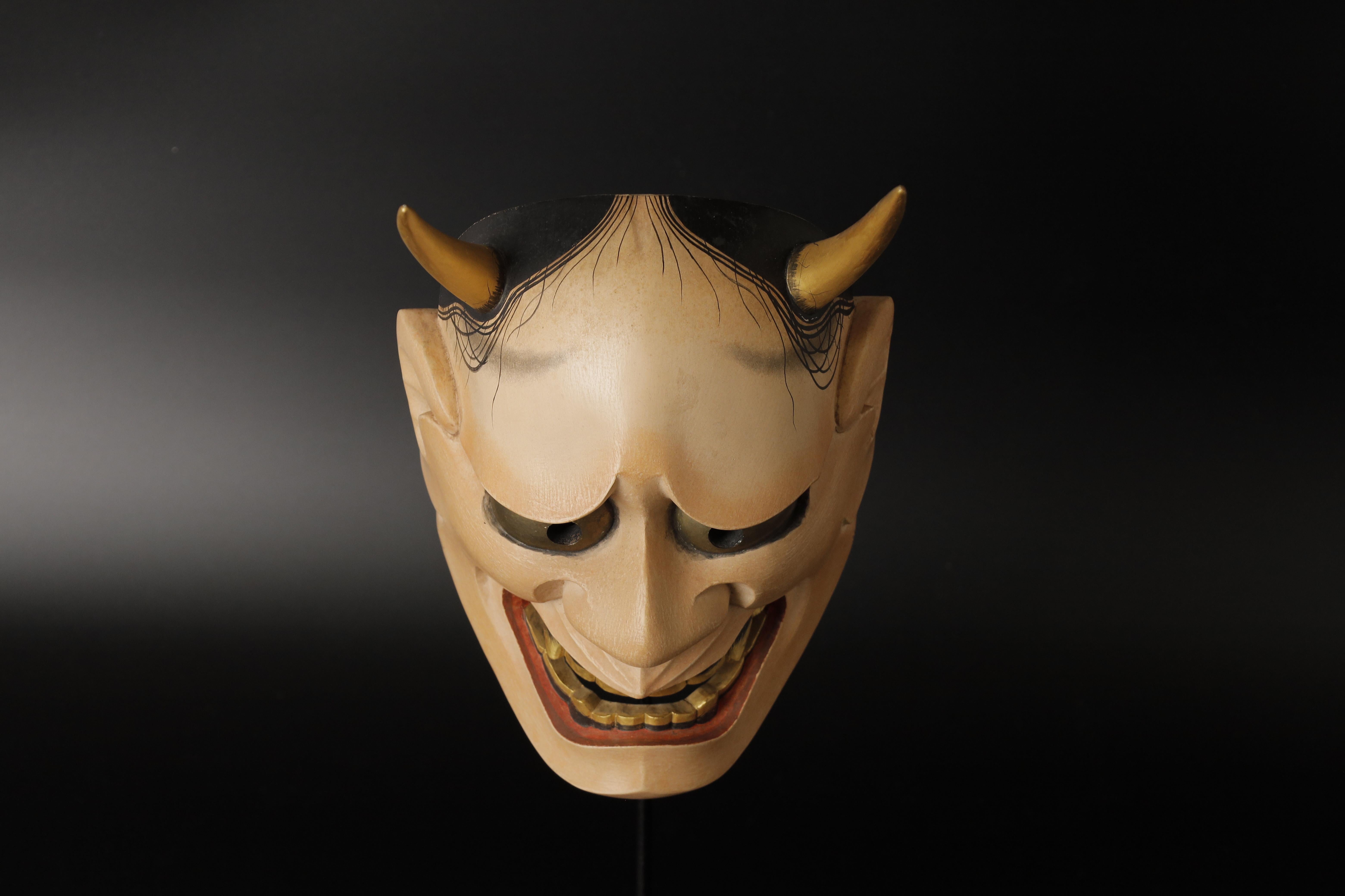 Japanese Hannya Mask of a Jealous Female Serpent-Demon Made by Douun In Good Condition In Fukuoka, JP