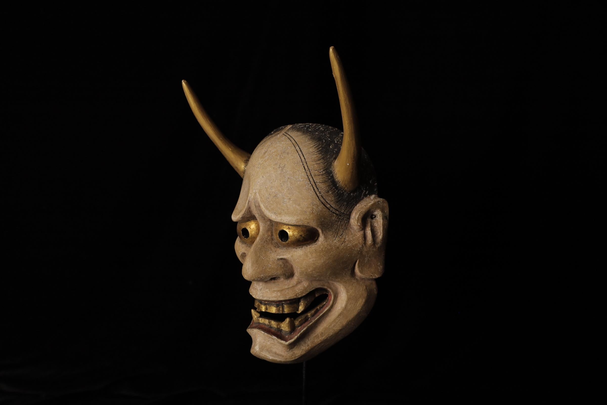 Maschera Noh giapponese Hannya (般若). Attribuito a Takada Fuki (高田 冨季, 1935-2008) In condizioni buone in vendita a Fukuoka, JP