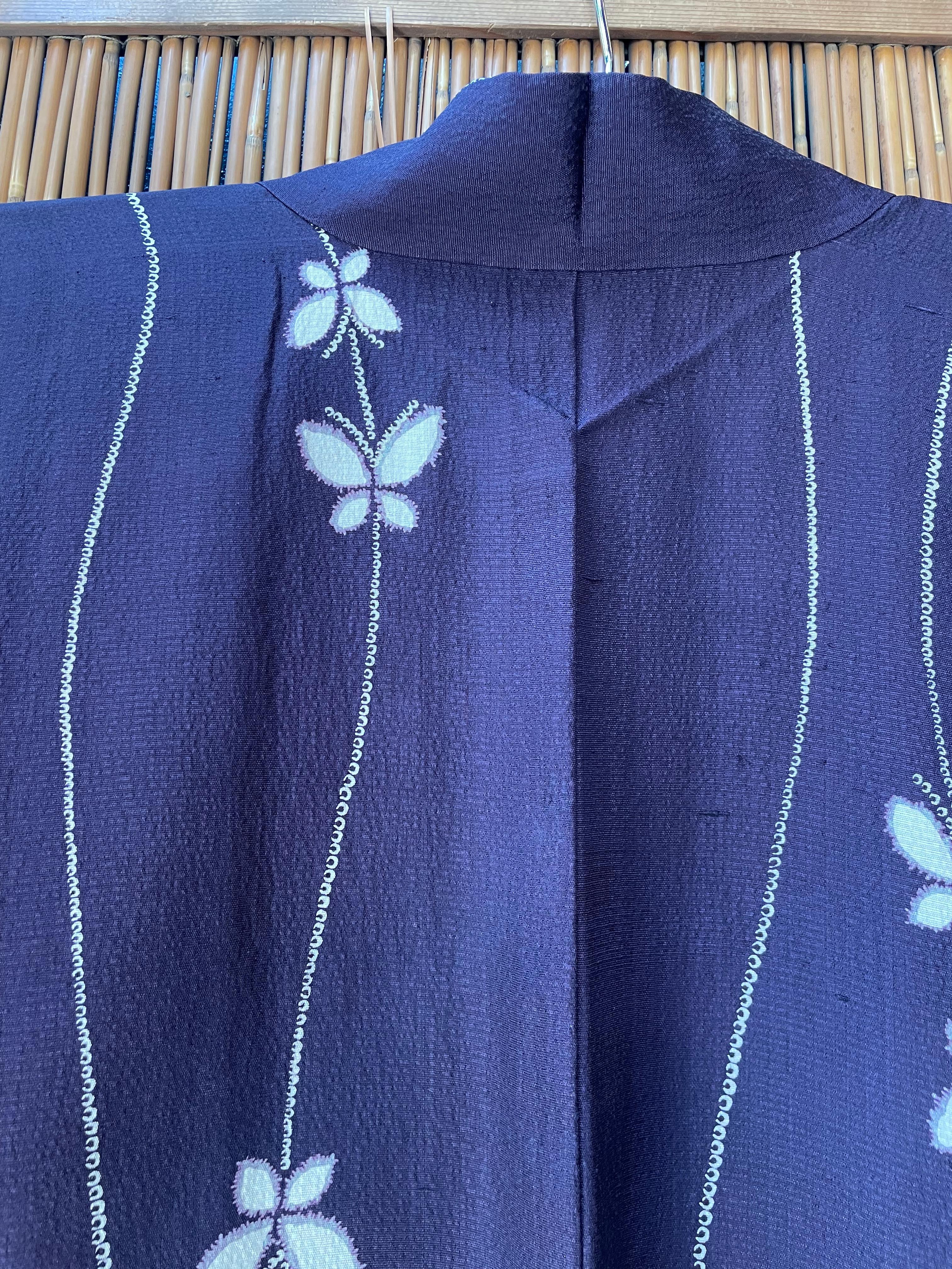 Japanese Haori Jacket for Women with Silk: Purple 1940s For Sale 3
