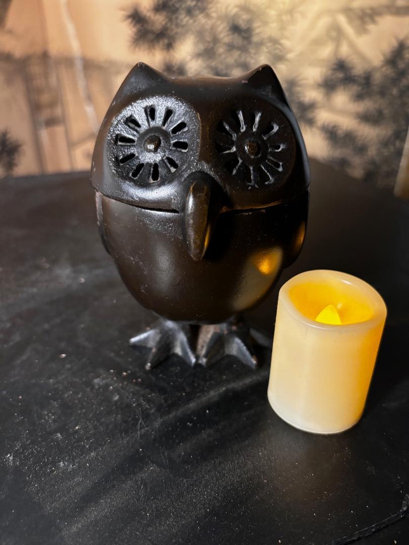 20ième siècle Lanterne et encensoir japonais à nez crochu en forme de hibou