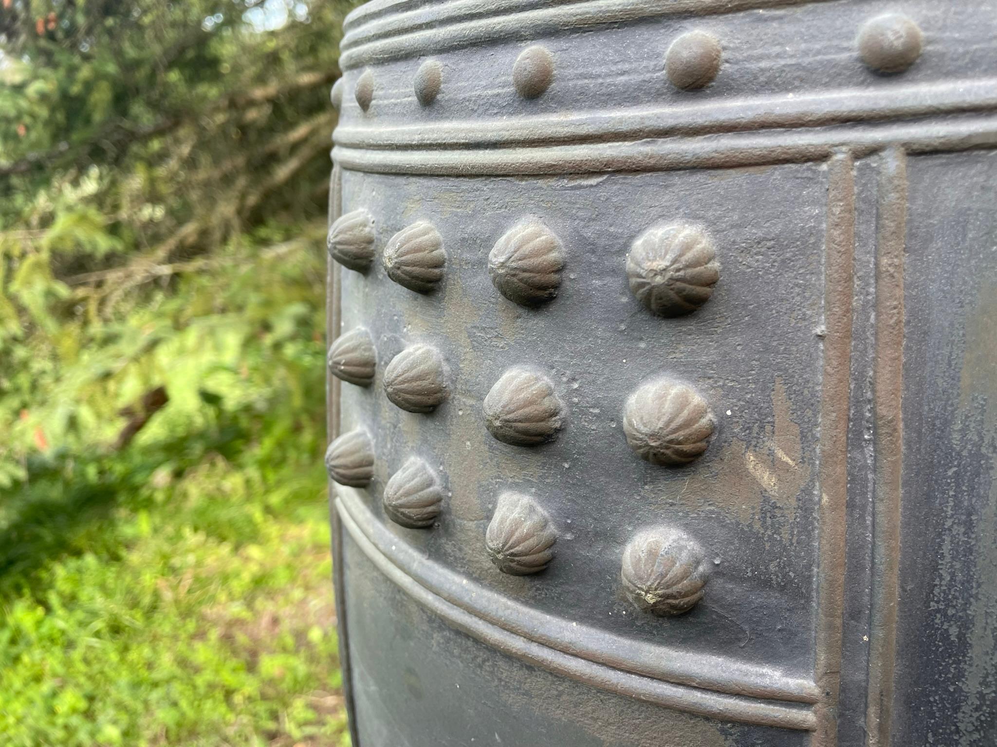 Japanese Huge Old Signed Bronze Temple Bell with Bold Sound, 27 Inches 5