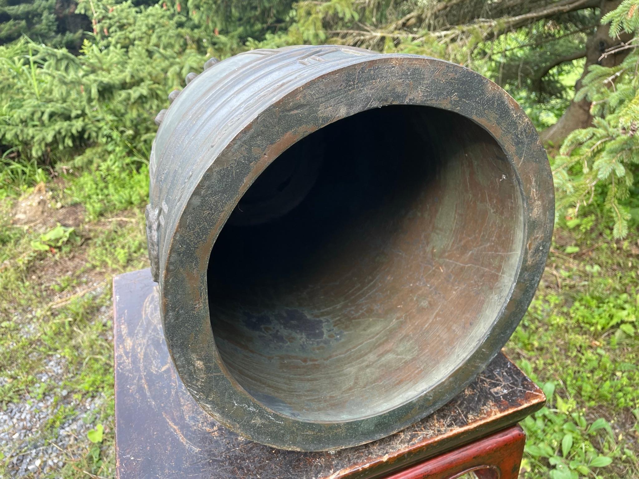 Japanese Huge Old Signed Bronze Temple Bell with Bold Sound, 27 Inches 7