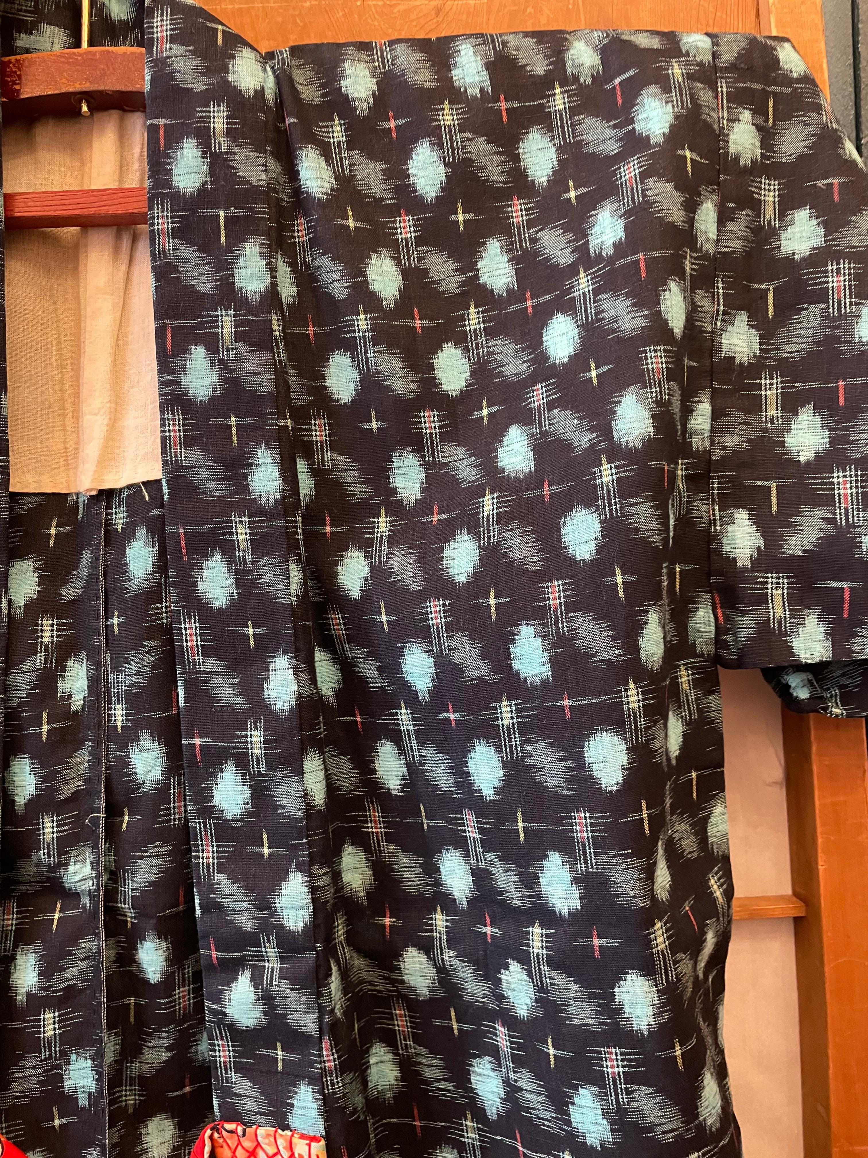 Japanese Ikat Peasant Cotton Kasuri Jacket with Belts 1970s For Sale 5