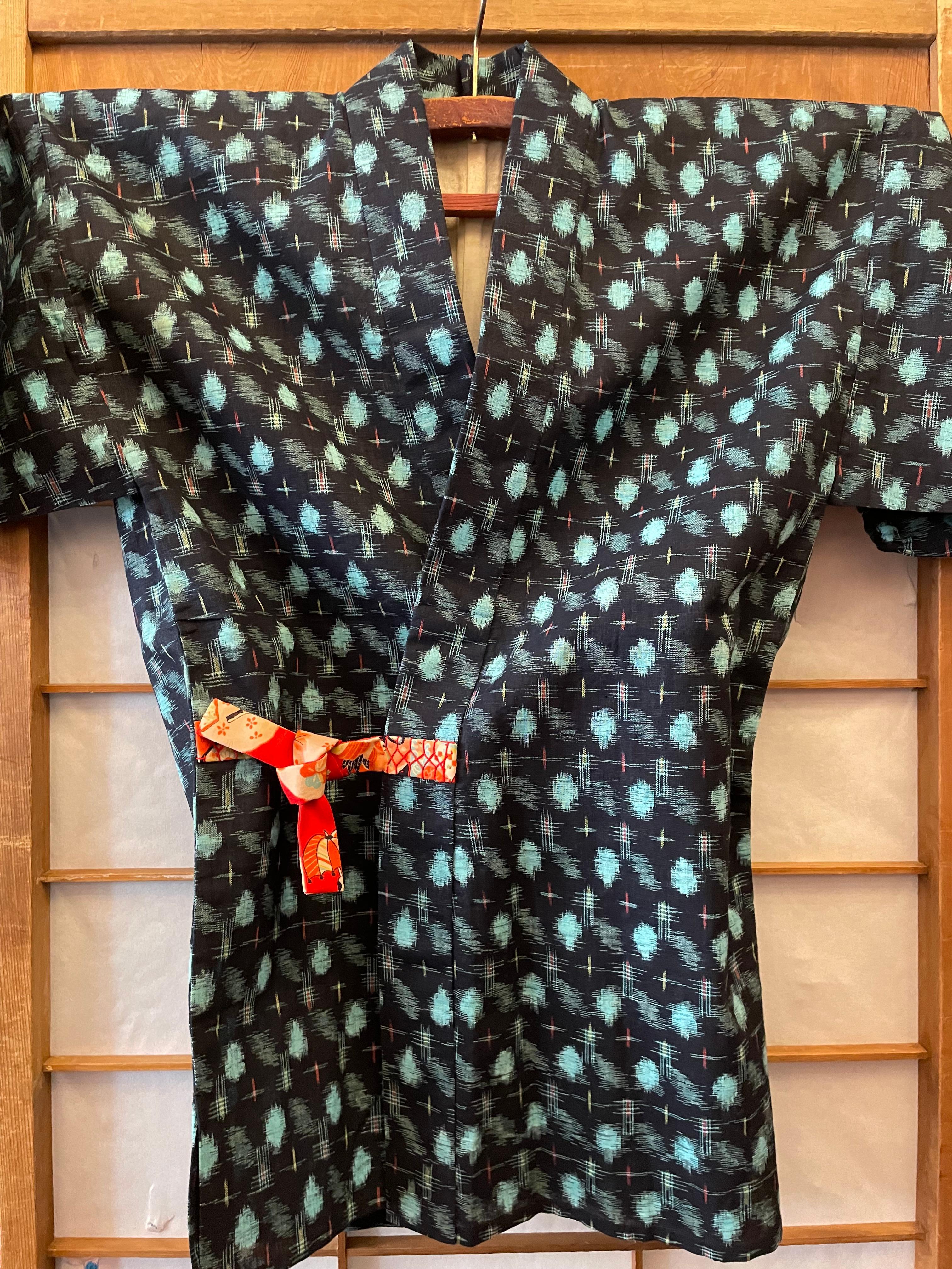 Japanese Ikat Peasant Cotton Kasuri Jacket with Belts 1970s For Sale 2