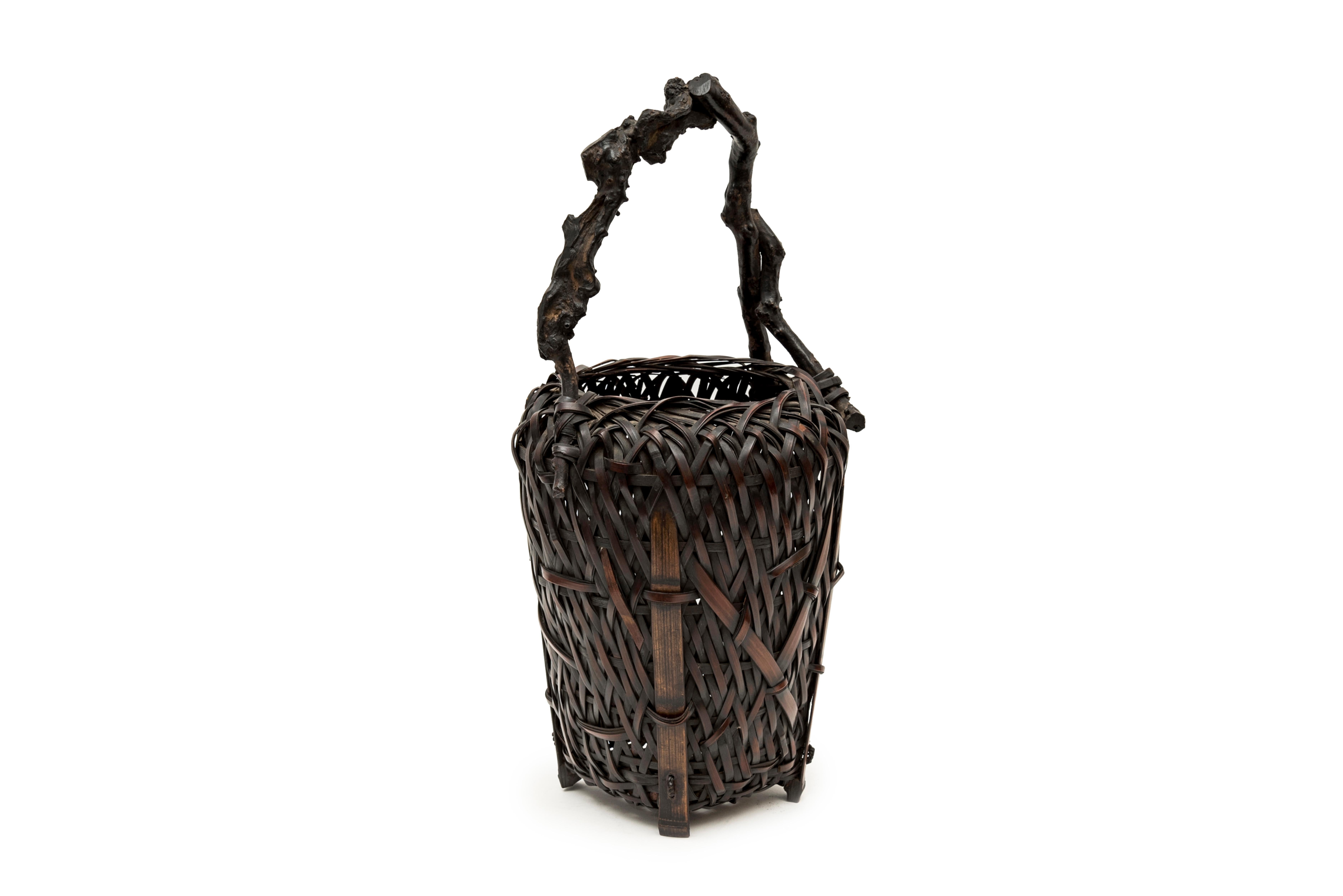 Japanese Ikebana Basket, Early 20th Century In Good Condition For Sale In PARIS, FR