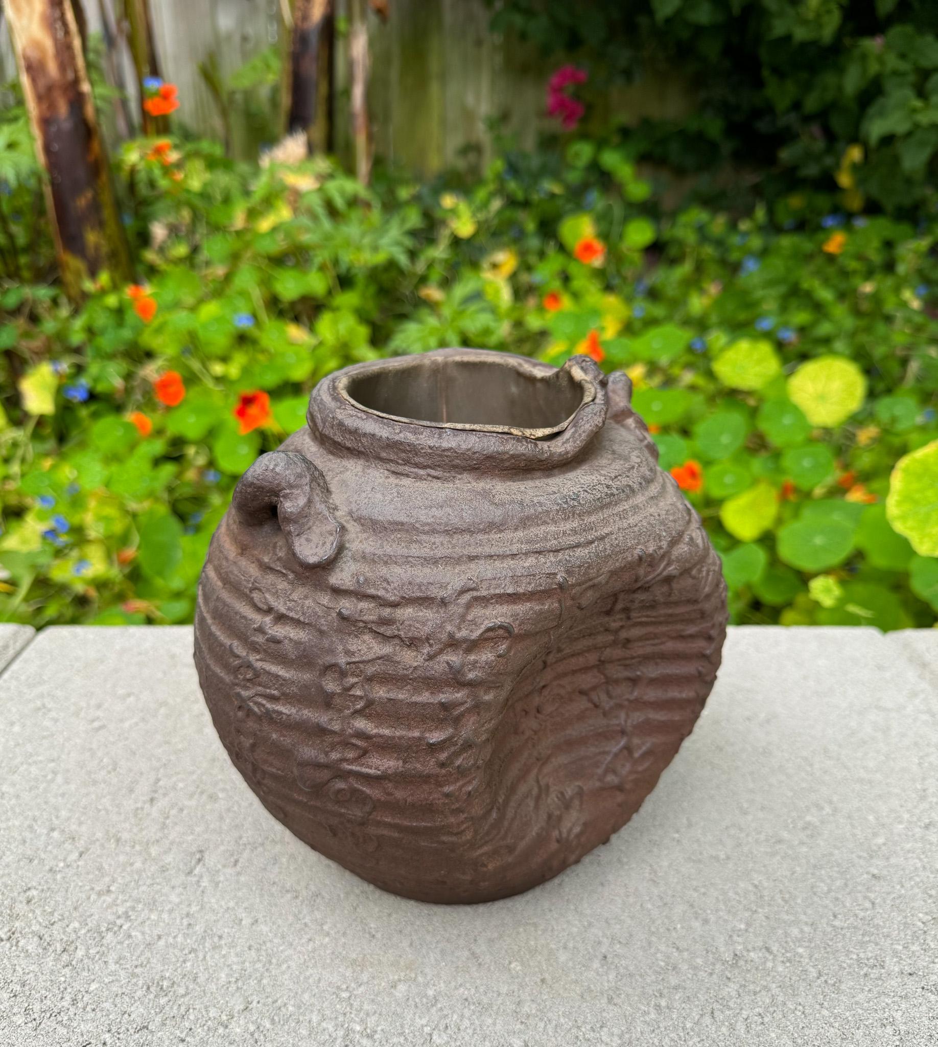 Vaso giapponese Ikebana in ferro, Giappone, XX secolo in vendita 10