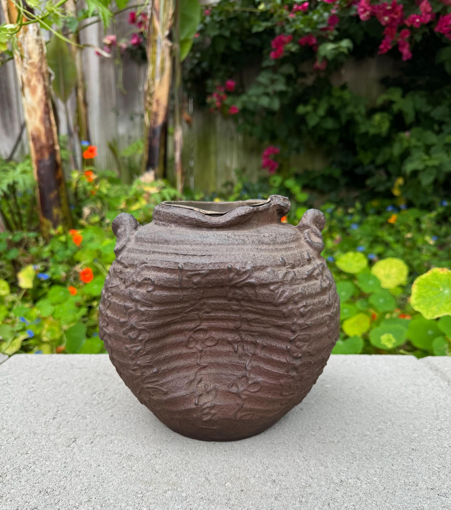 Vaso giapponese Ikebana in ferro, Giappone, XX secolo in vendita 1