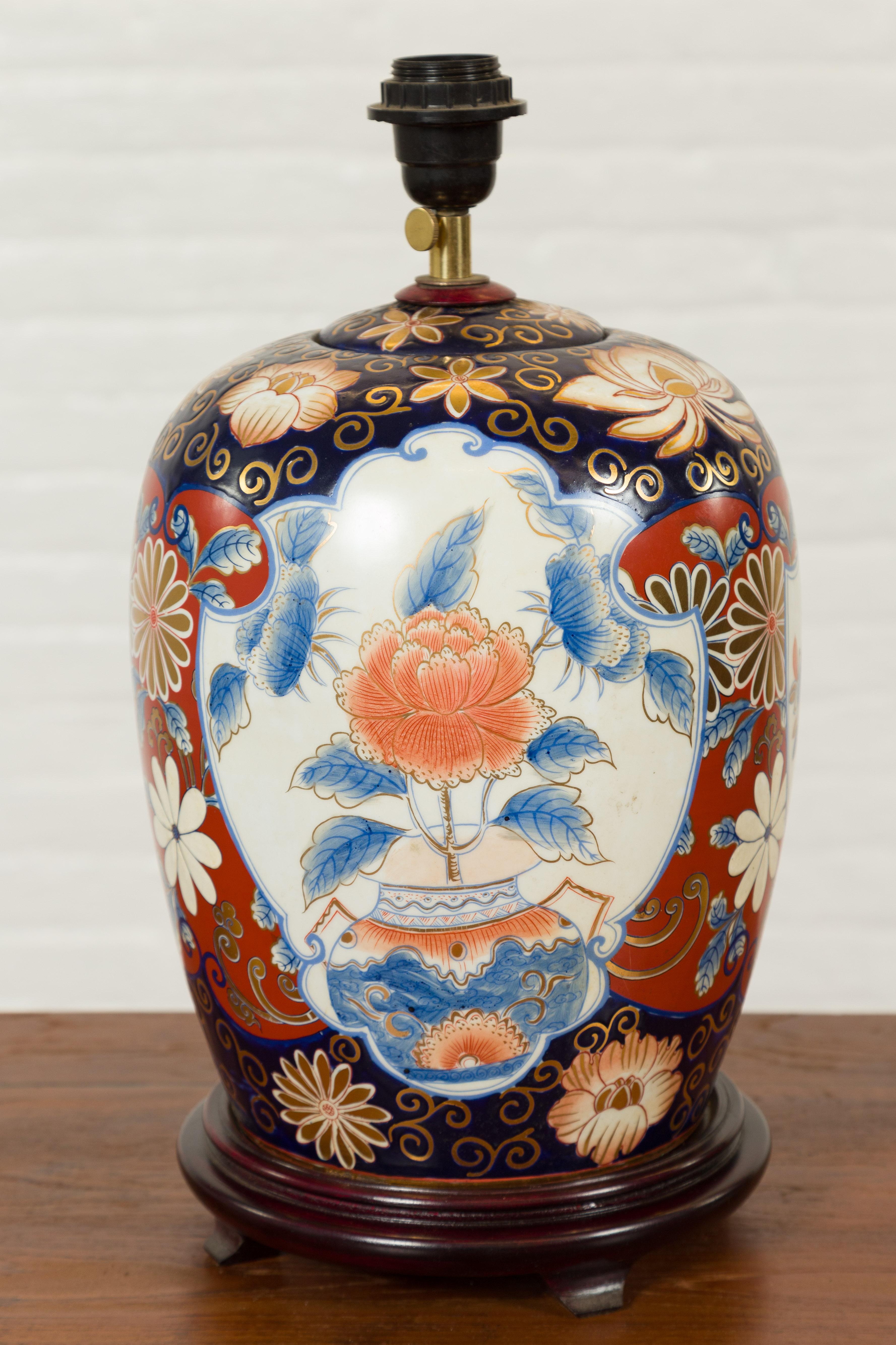 Japanese Imari 20th Century Ceramic Table Lamp with Blue, Red and Gilt Decor 3