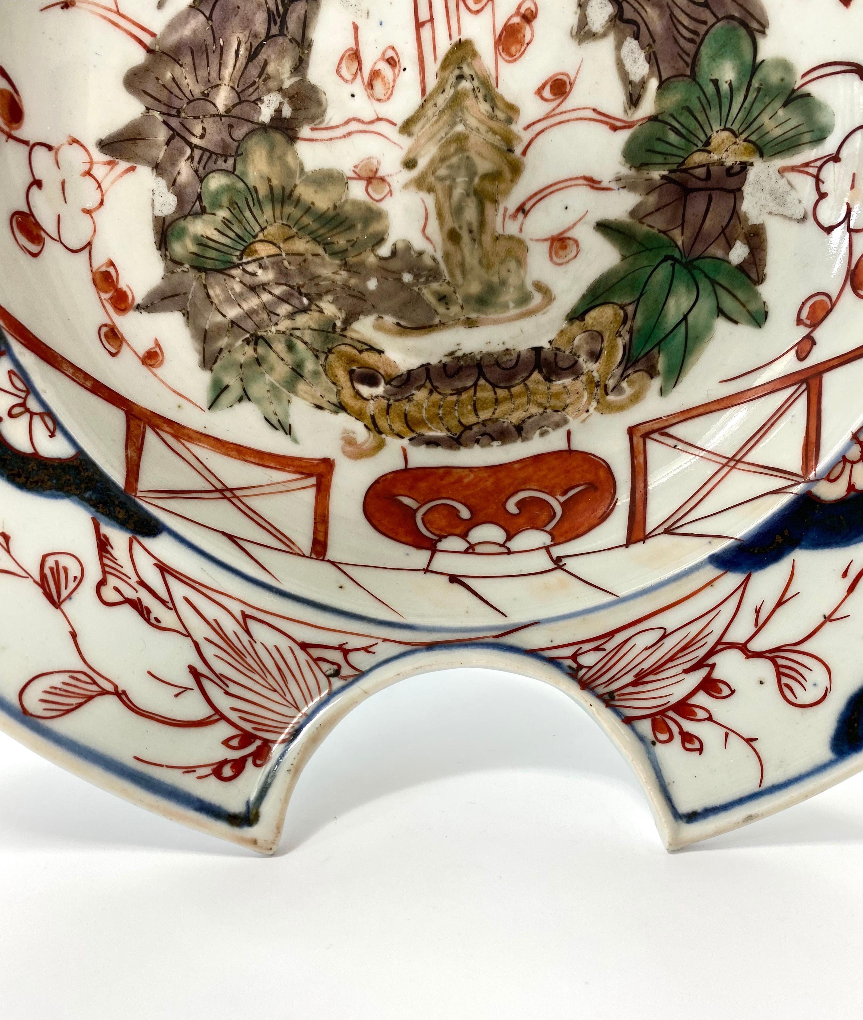 Fired Japanese Imari Barbers Bowl, c. 1700, Edo Period