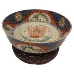 Bol japonais Imari sur Stand Wood, 19e siècle