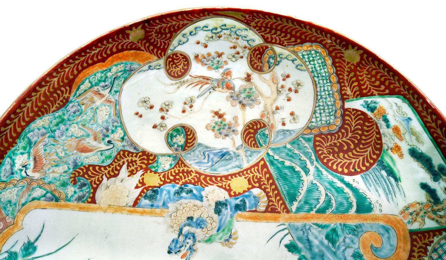 Cargador Imari japonés, S. XIX, 56 cm de diámetro en Bueno estado para la venta en Brighton, Sussex