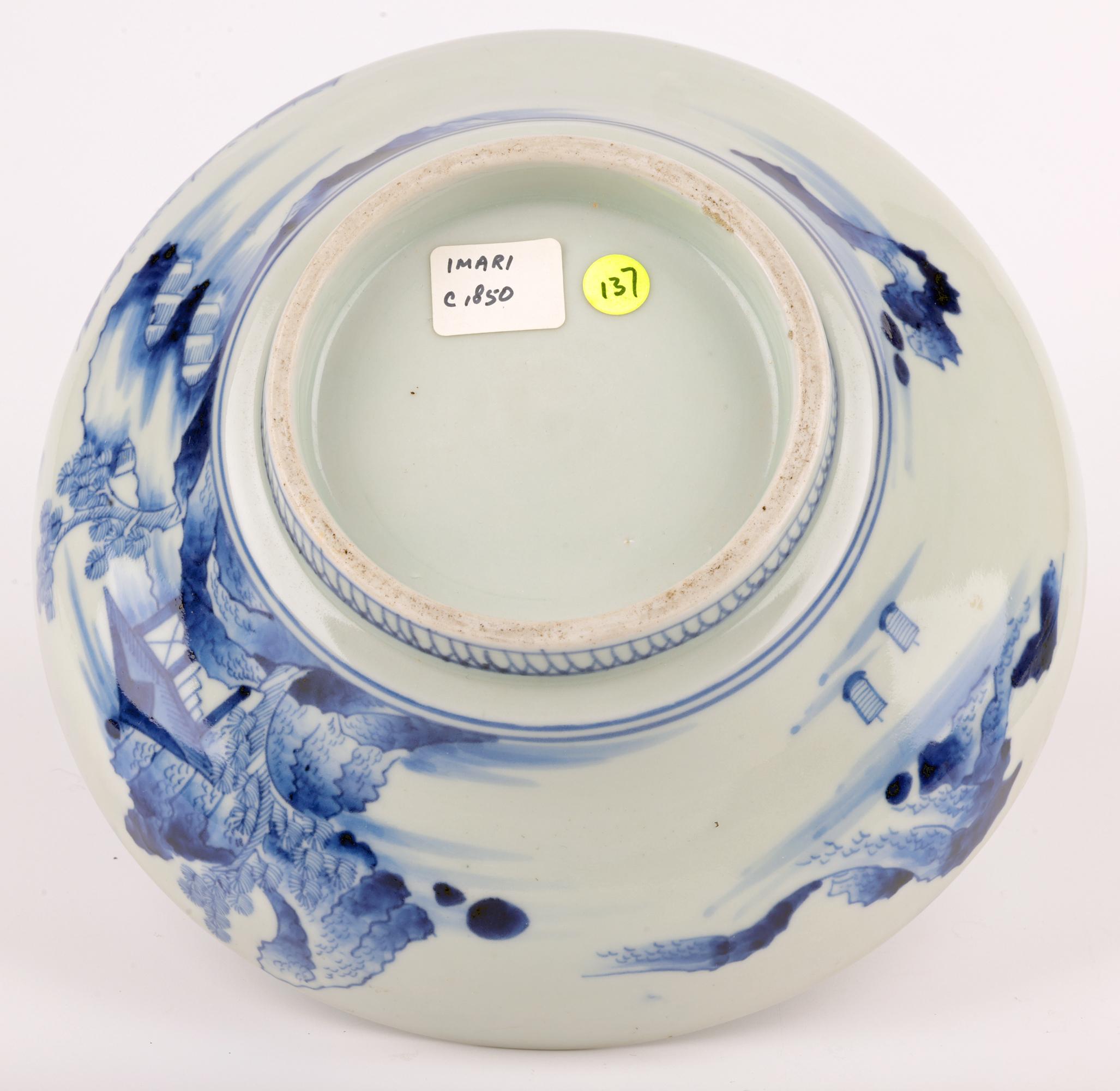 Plat à riz et couvercle en porcelaine bleue et blanche Imari Porcelain de la période Edo au Japon Bon état - En vente à Bishop's Stortford, Hertfordshire
