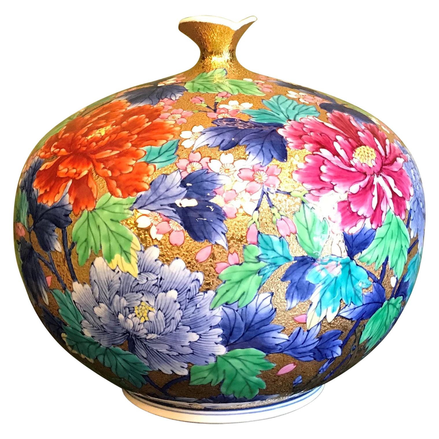 Imari Gilded Blue Red Porcelain Vase by Japanese Master Artist