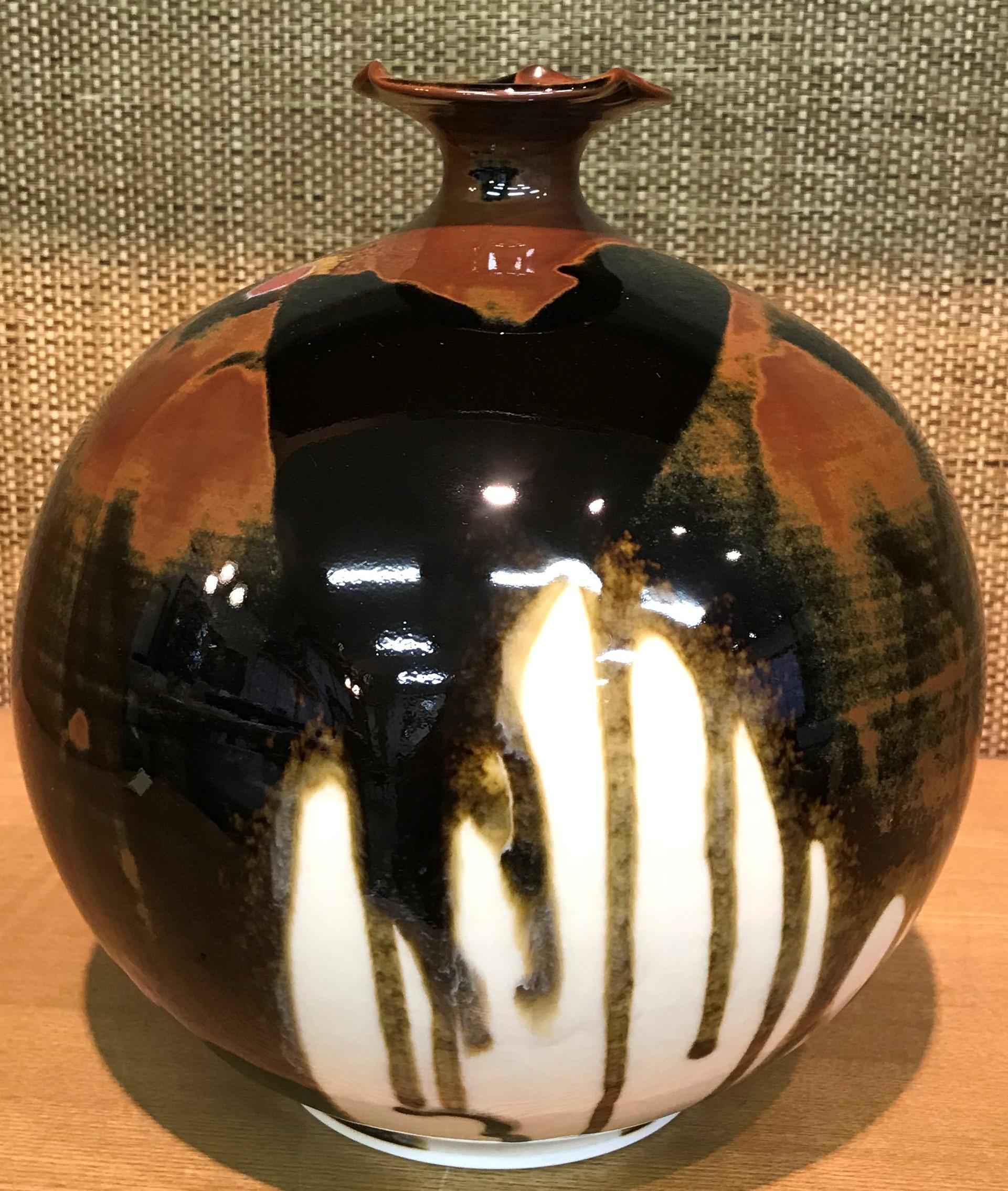 Japanese Imari Hand-Glazed Black Blue Red Porcelain Vase by Contemporary Artist 1