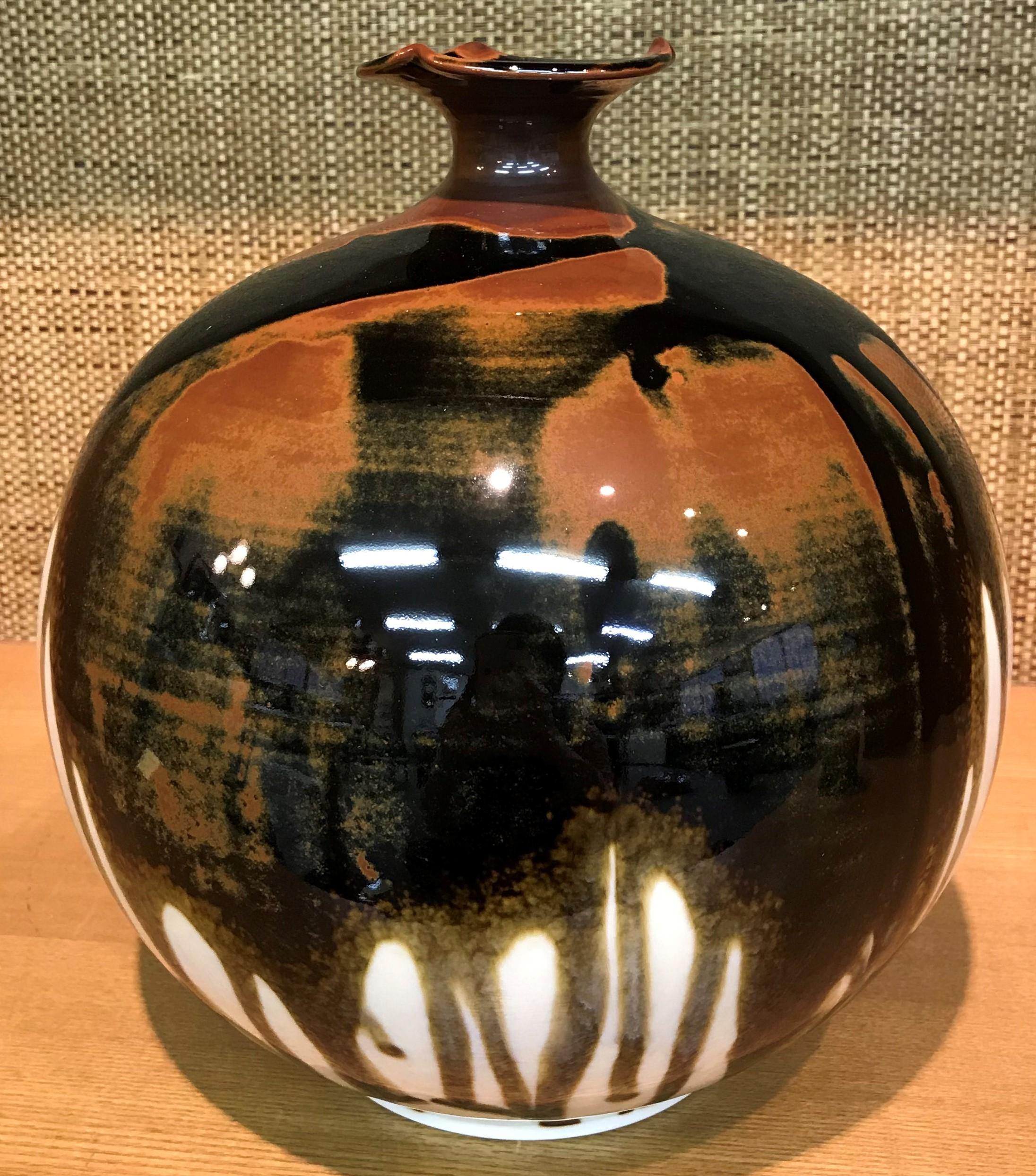 Japanese Imari Hand-Glazed Black Blue Red Porcelain Vase by Contemporary Artist 2