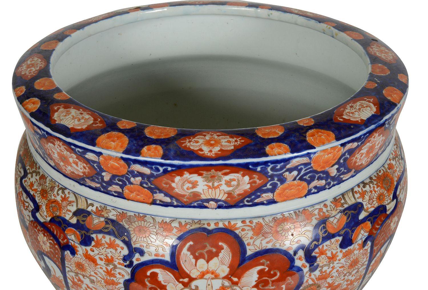 Dipinto a mano Giardiniera Imari giapponese, XIX secolo in vendita