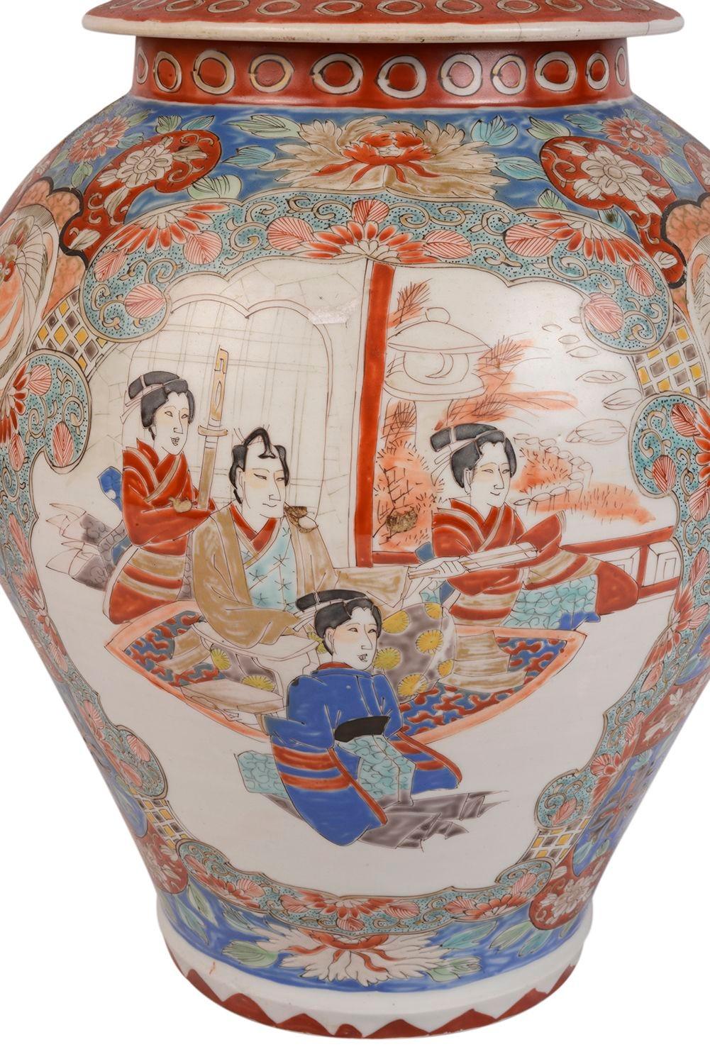 Japanische Imari-Deckelvase, um 1890 (19. Jahrhundert) im Angebot