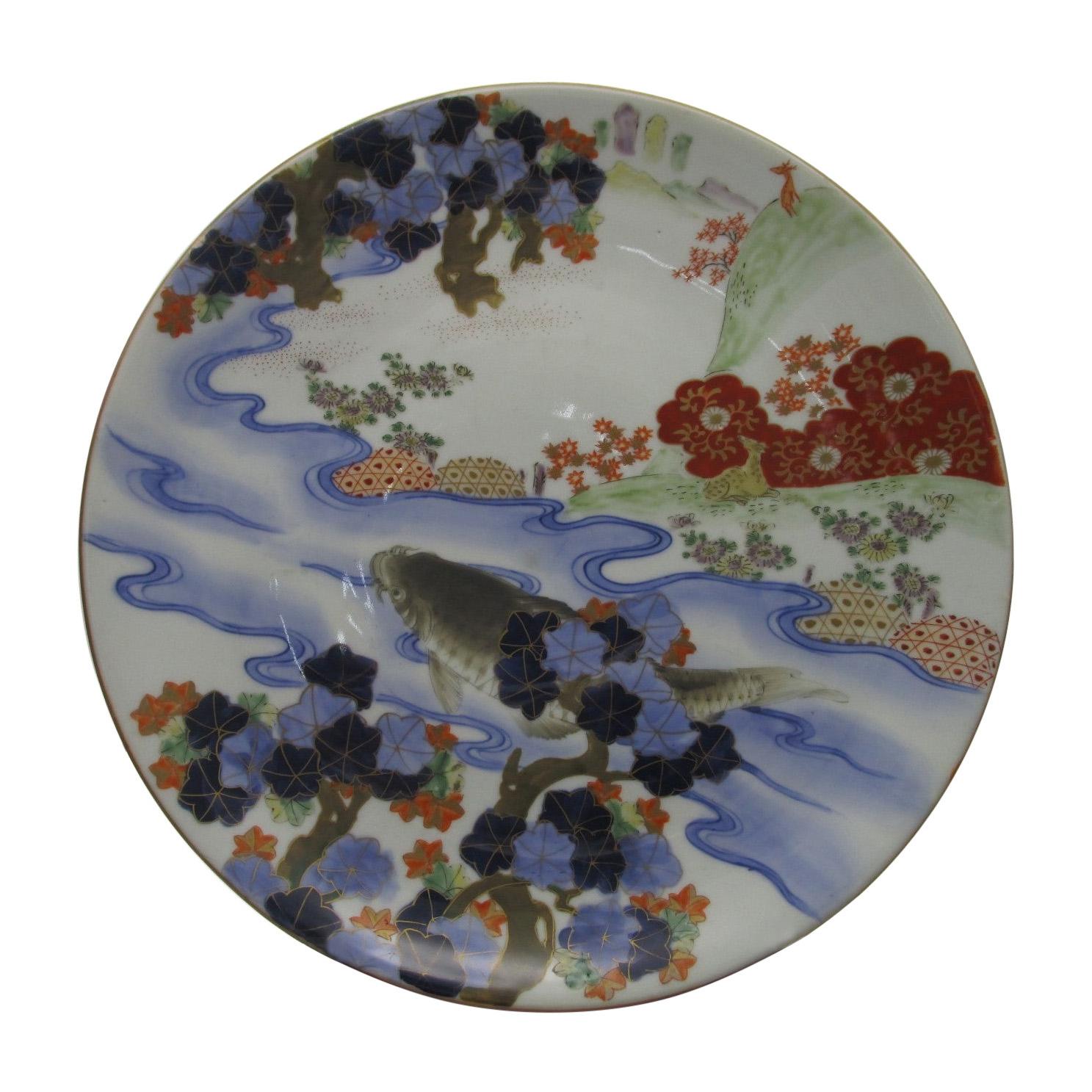 Japanese Imari Meiji Period Porcelain Charger, circa 1880