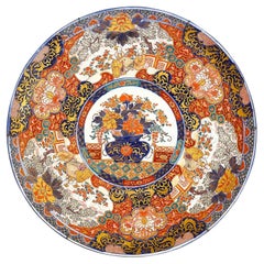 Plato Imari japonés, circa 1890, 55 cm diám.