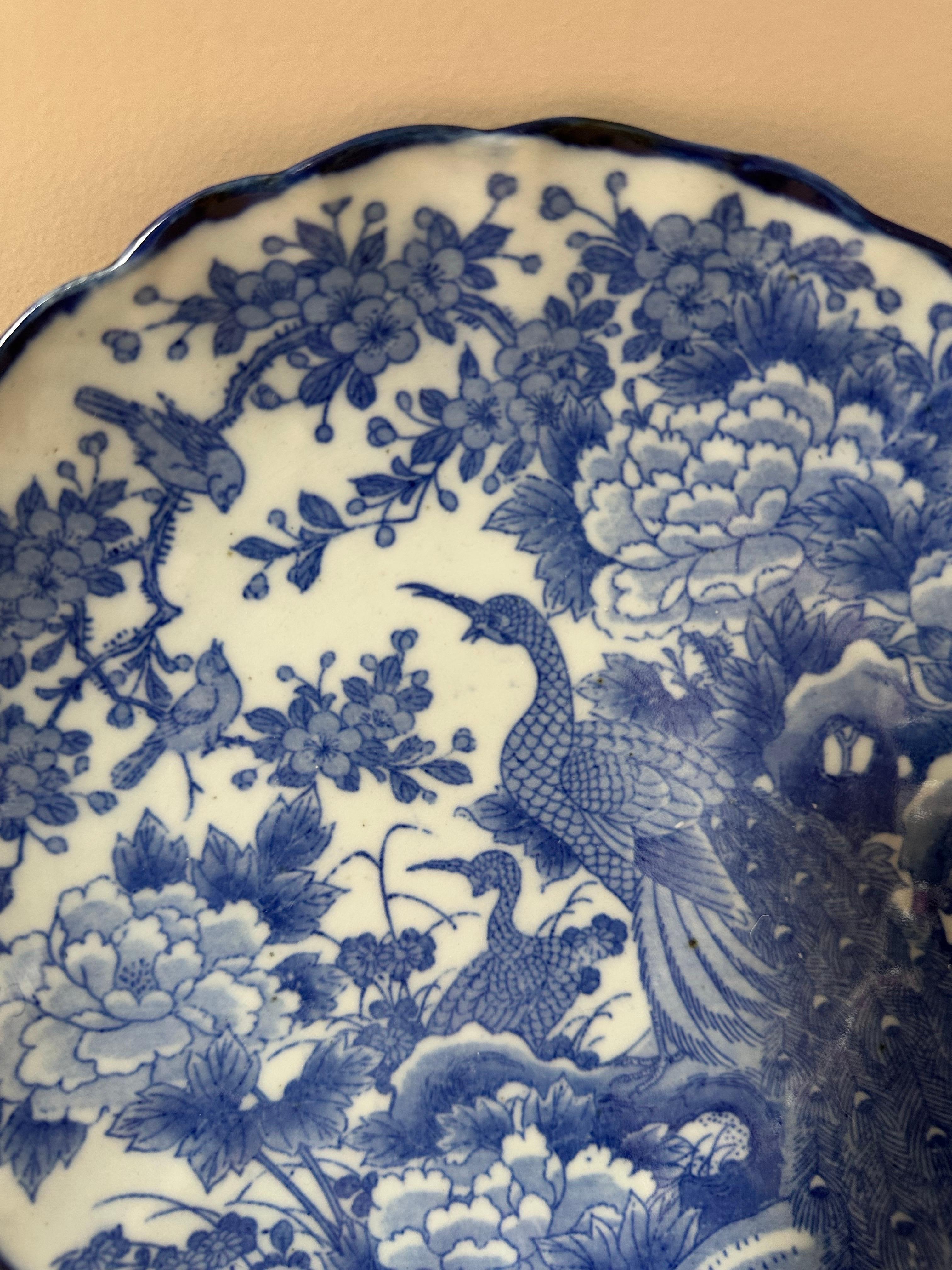 Japanese Imari Porcelain, Blue & White Plate, Meiji Era, (1868-1912) In Good Condition For Sale In Worcester Park, GB