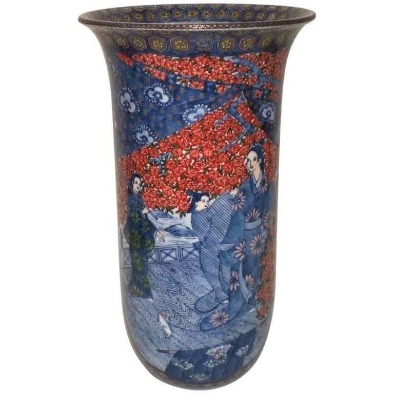 Japanese Imari Porcelain Charger by Master Artist (1931-2009), in Red and Blue 4