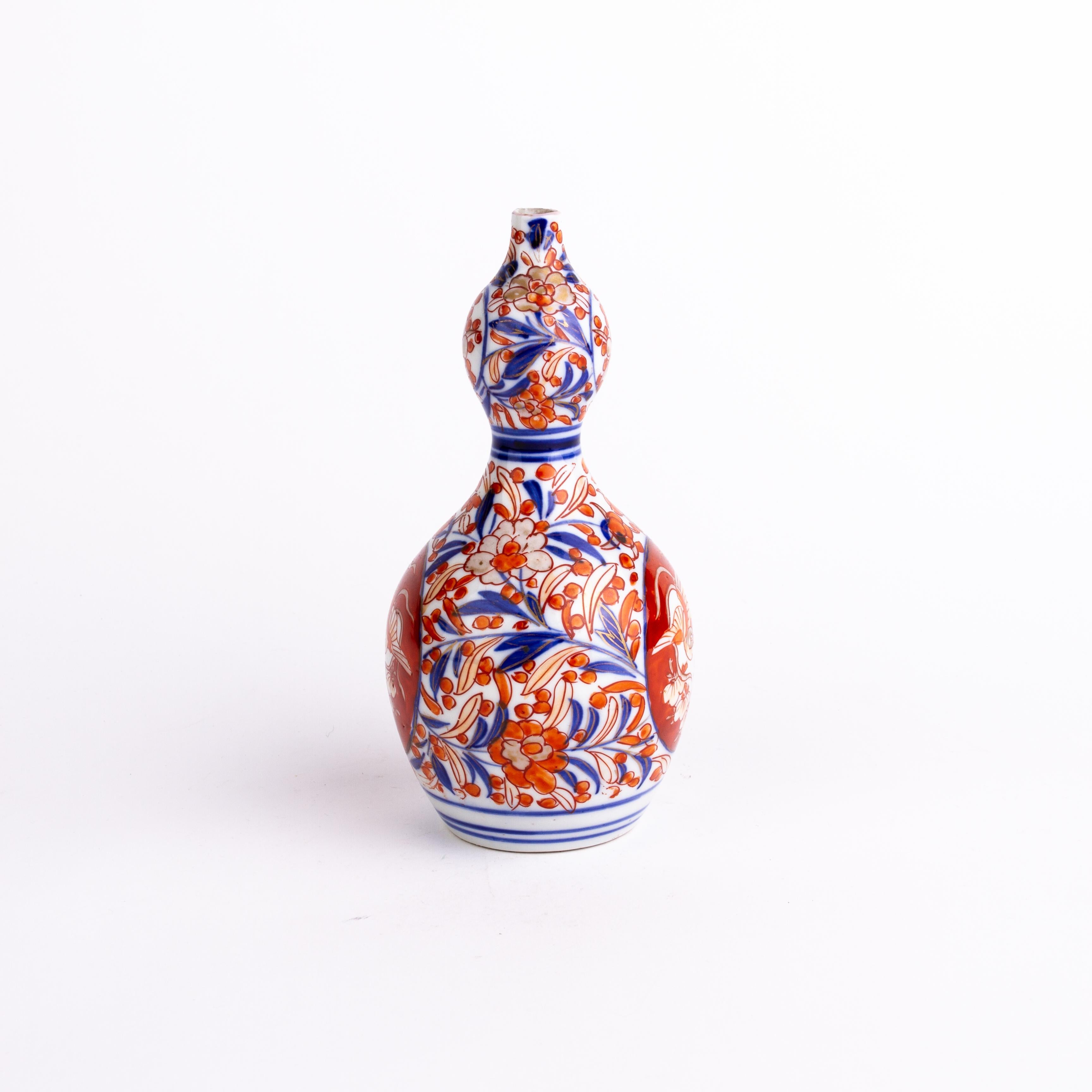 Japanese Imari Porcelain Double Gourd Vase 19th Century Meiji  For Sale 1