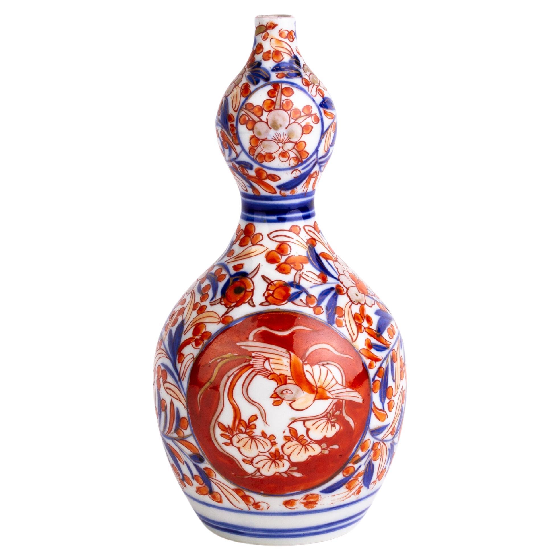 Japanese Imari Porcelain Double Gourd Vase 19th Century Meiji  For Sale