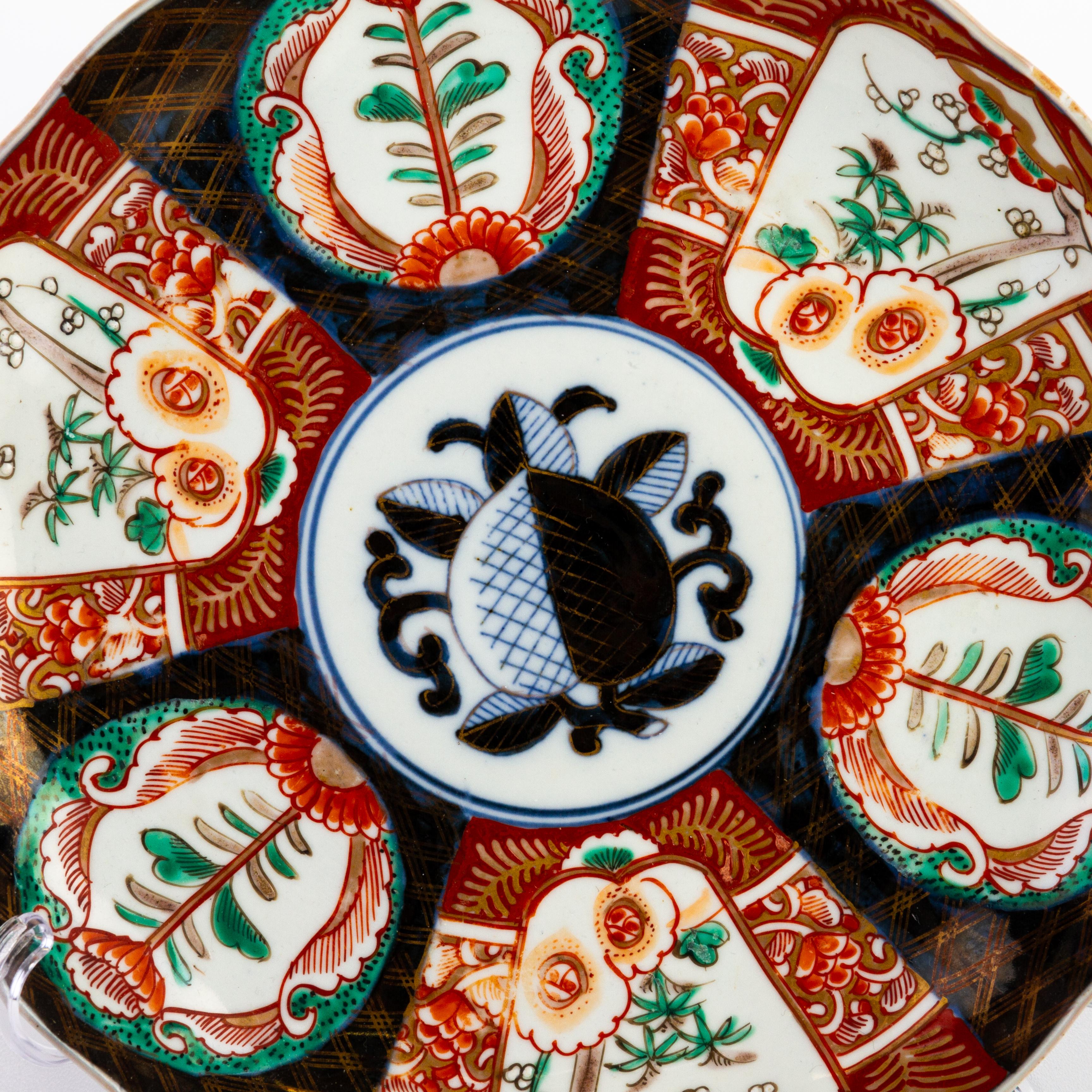 Japanese Imari Porcelain Meiji Plate 19th Century
Good condition 
From a private collection.
Free international shipping.