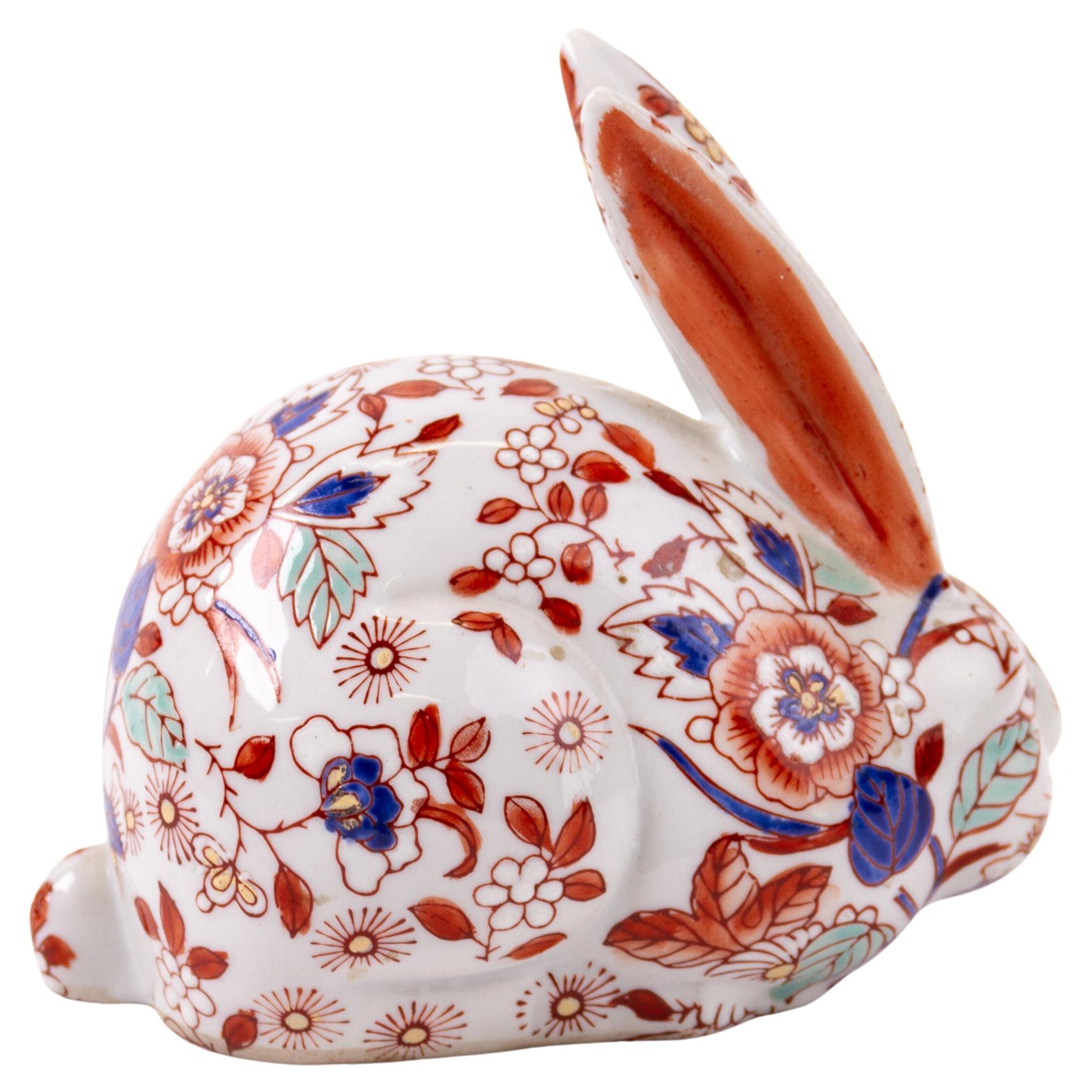 Sculpture de lapin en porcelaine japonaise Imari Porcelain 
