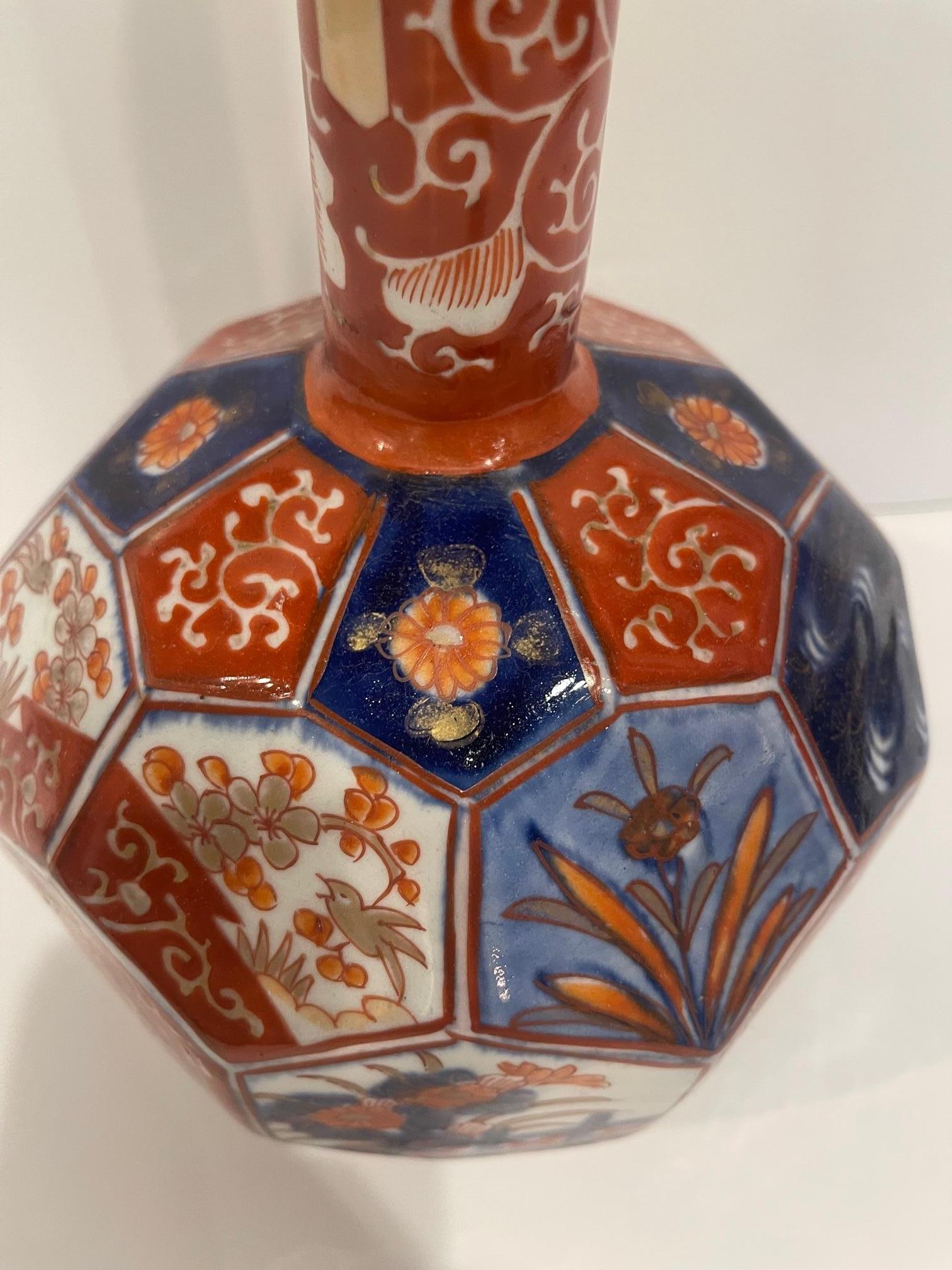 Japanese Imari Porcelain Sake Bottle, 19th Century For Sale 3