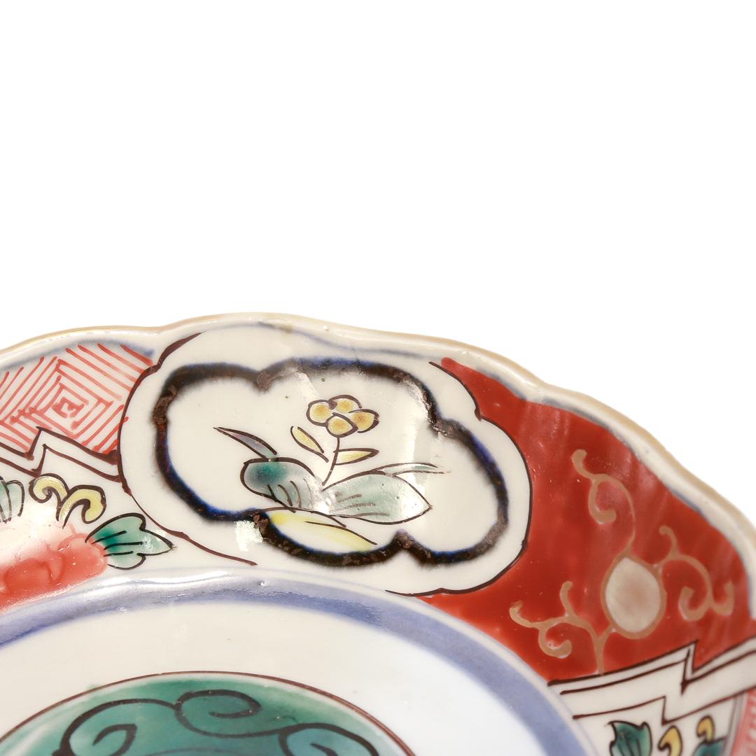 Japanese Imari Porcelain Scalloped Bowl or Vide Poche For Sale 5