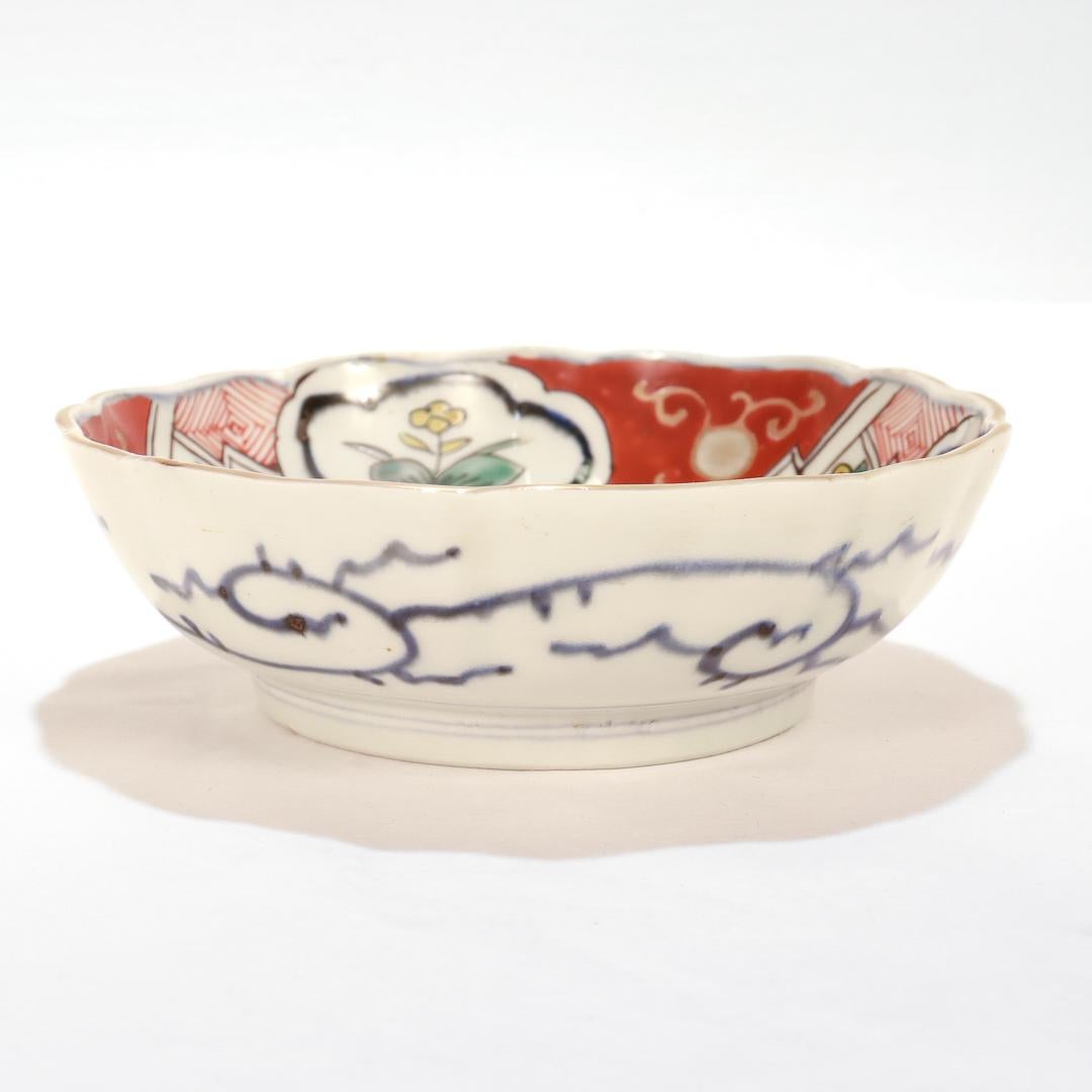 20th Century Japanese Imari Porcelain Scalloped Bowl or Vide Poche For Sale