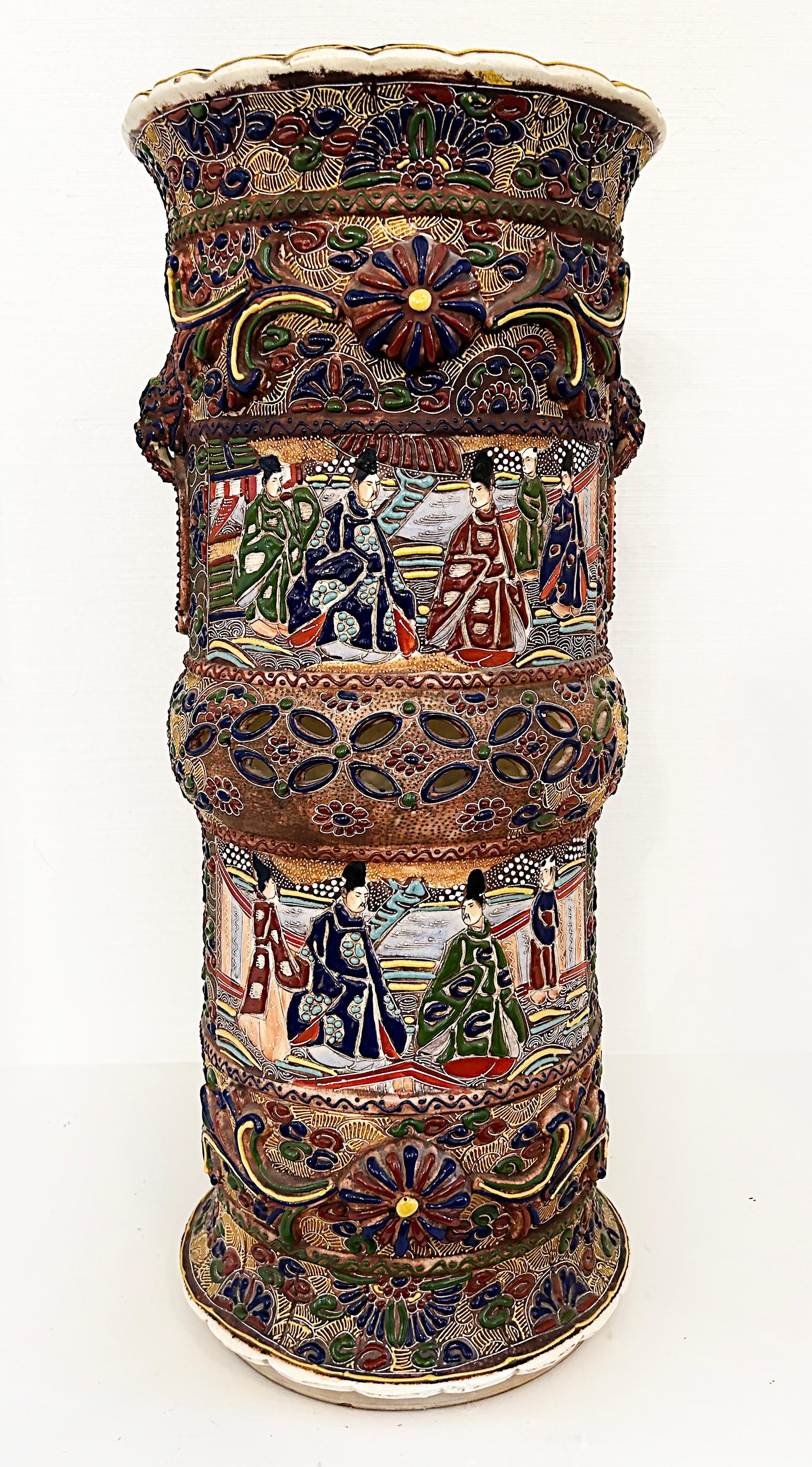 Japanese Imari Umbrella Walking Stick Stand For Sale 1