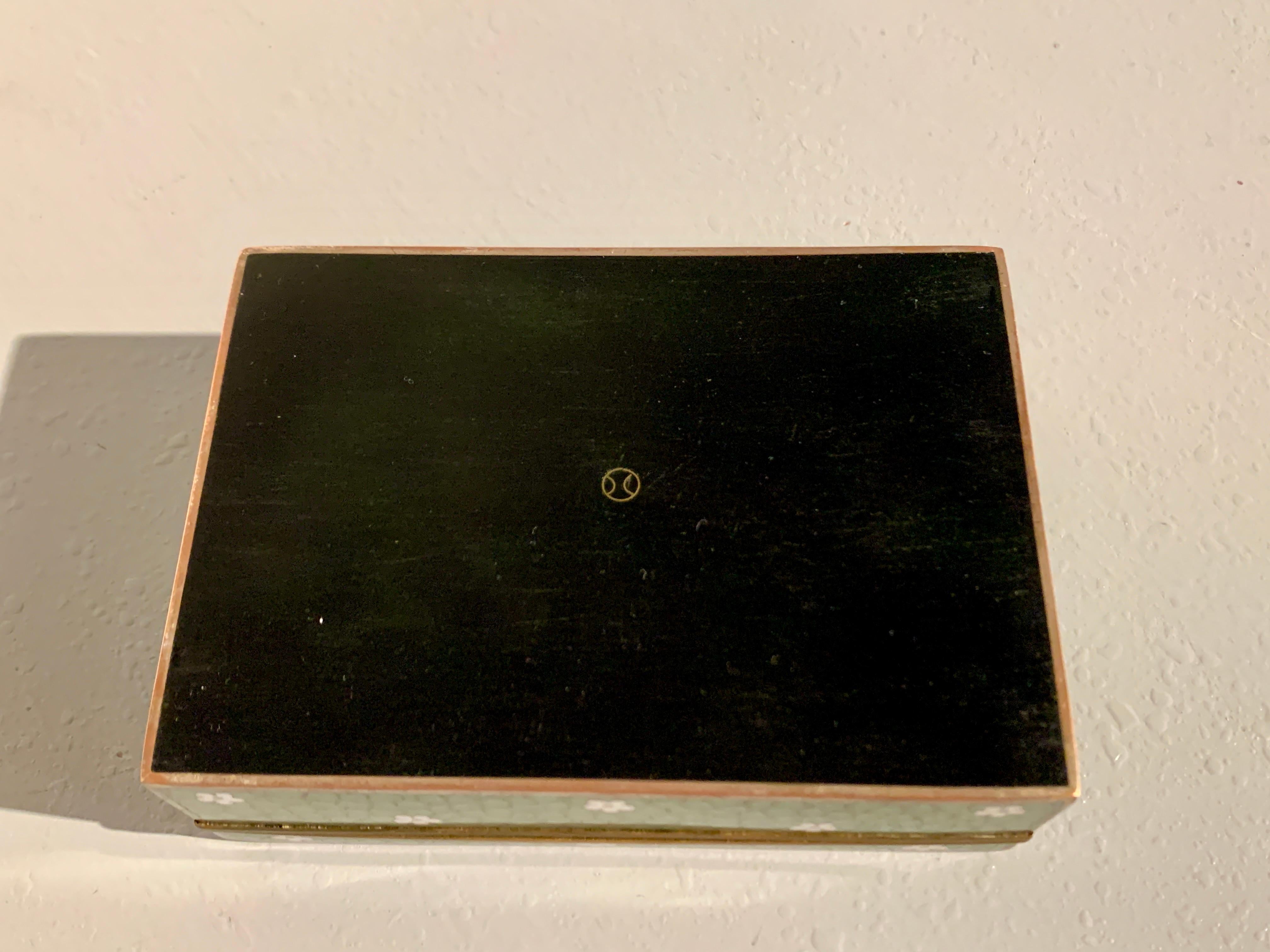 Japanese Inaba Cloisonne Trinket Box, Meiji Period, Japan 1