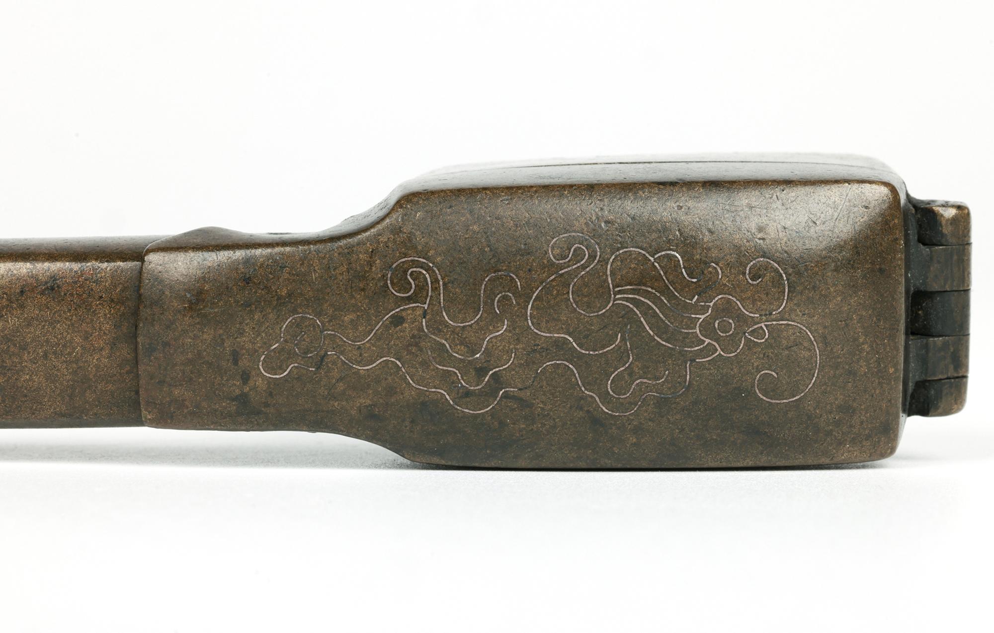 Inlay Japanese Inlaid Bronze Yatate Scholars Travelling Inkwell For Sale