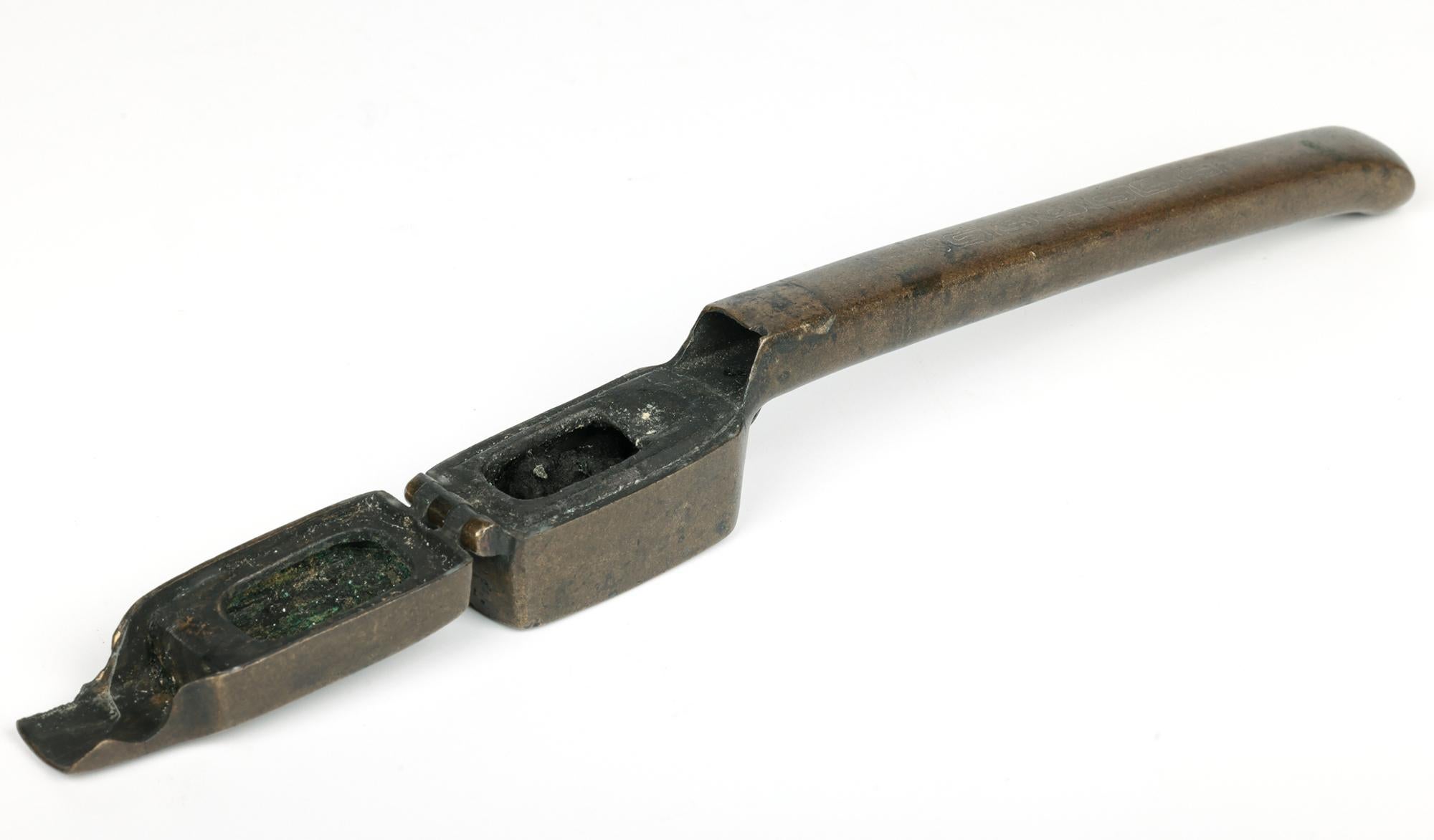 Japanese Inlaid Bronze Yatate Scholars Travelling Inkwell For Sale 1