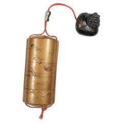 Japanese Inro in lacquer with a wooden netsuke, Late 19th c
