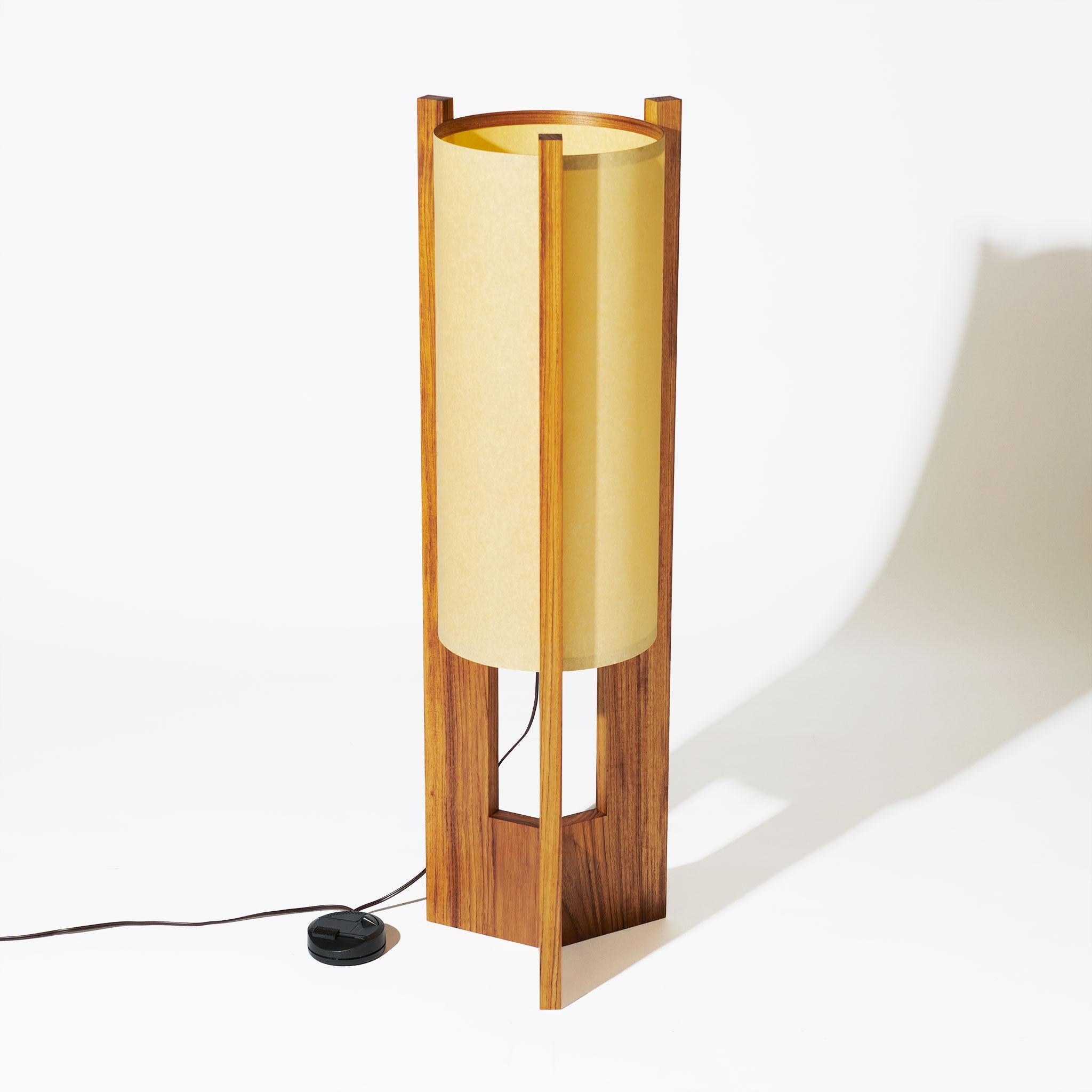 Mid-Century Modern Japanese inspired mid-century Teak Floor Lamp For Sale