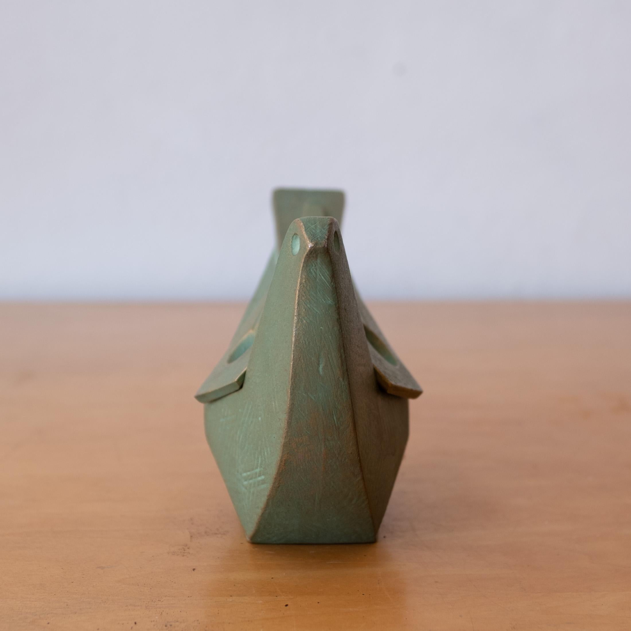 Japanese Iron Abstract Bird Sculpture or Incense Burner en venta 4
