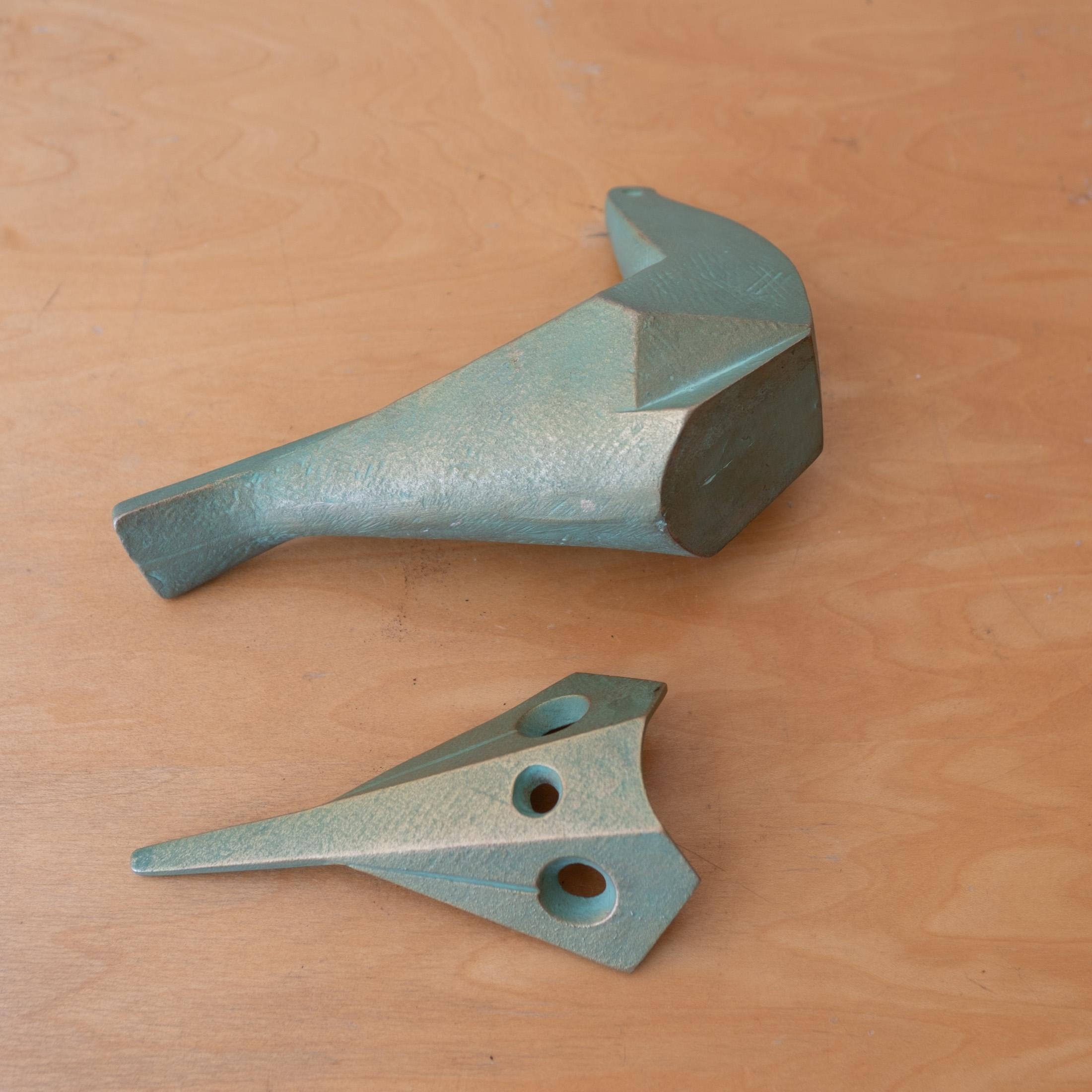 Japanese Iron Abstract Bird Sculpture or Incense Burner Hierro en venta