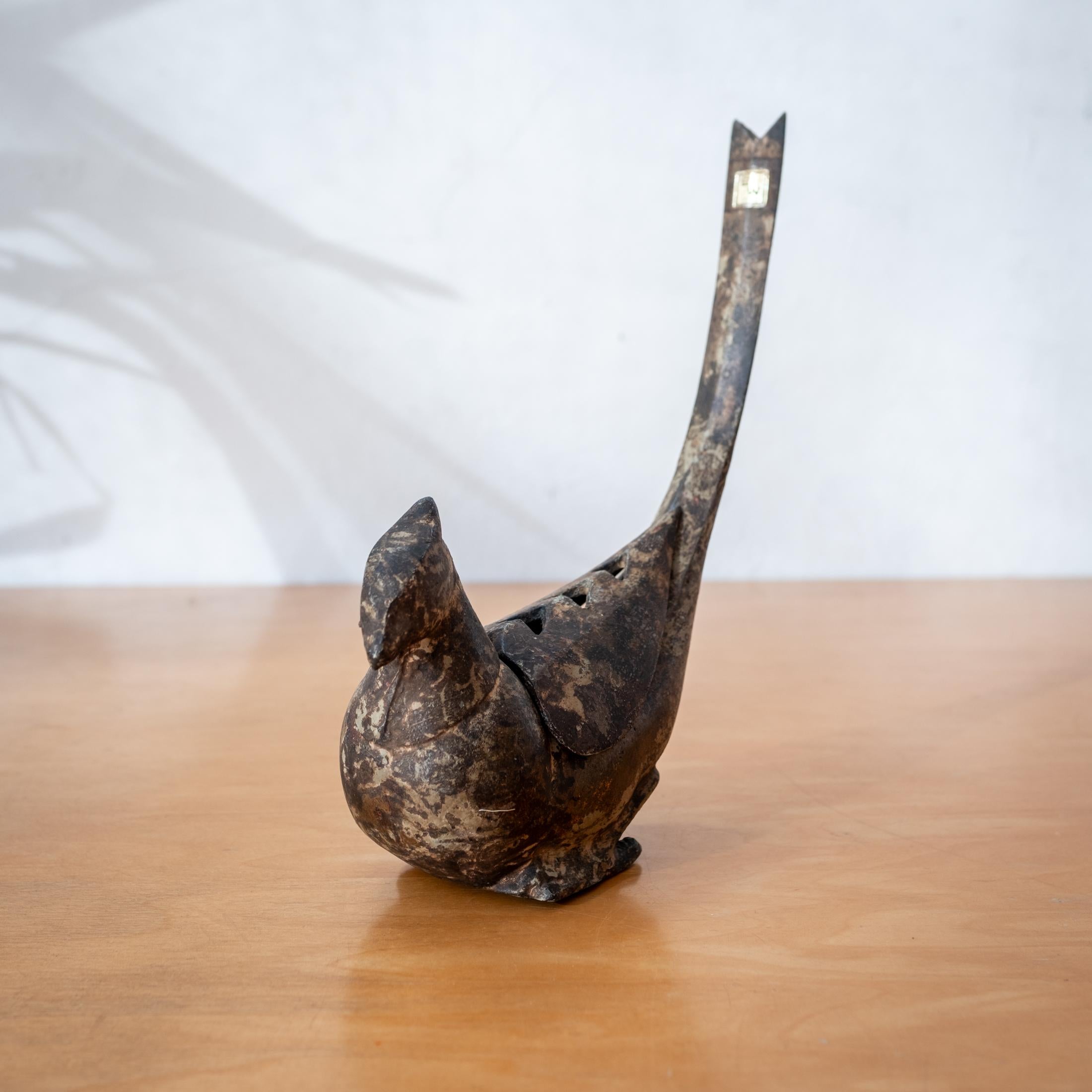 Antique iron bird sculpture with a nice patina. Removable vented piece, for burning incense, 1960s. 