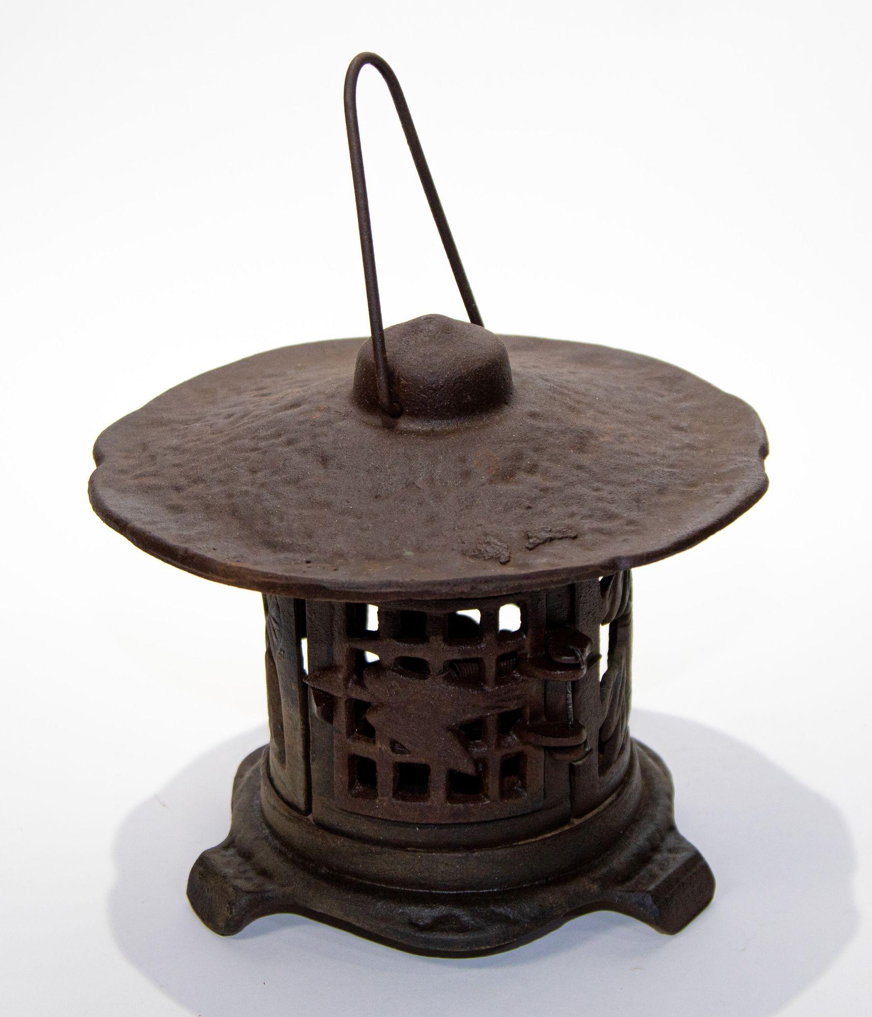 Japanese Iron Garden Lantern Old Gold Finch and Bamboo For Sale 3
